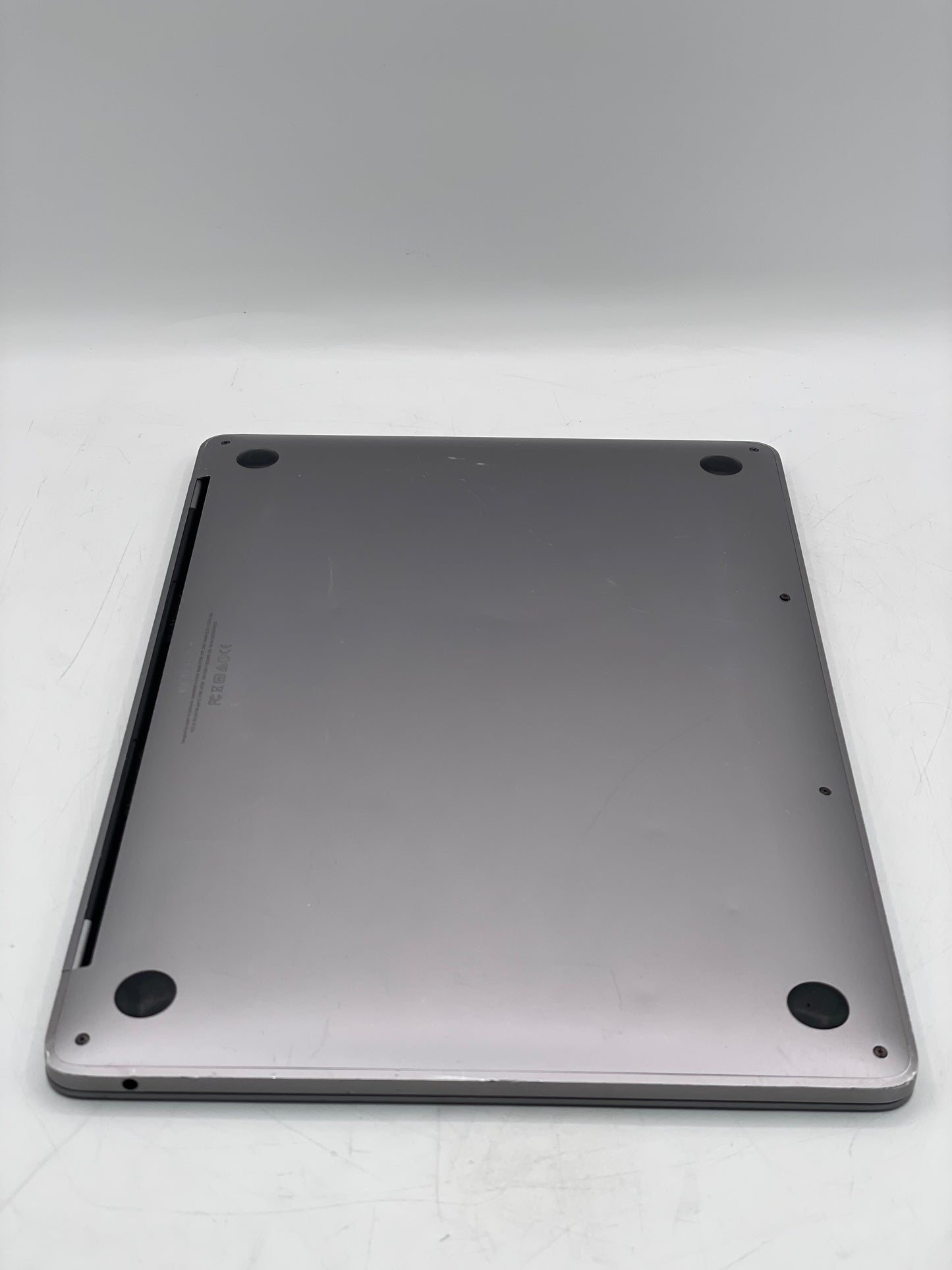 Apple Macbook Pro 13" A1708 2017 Space Gray I5, 256GB SSD READ