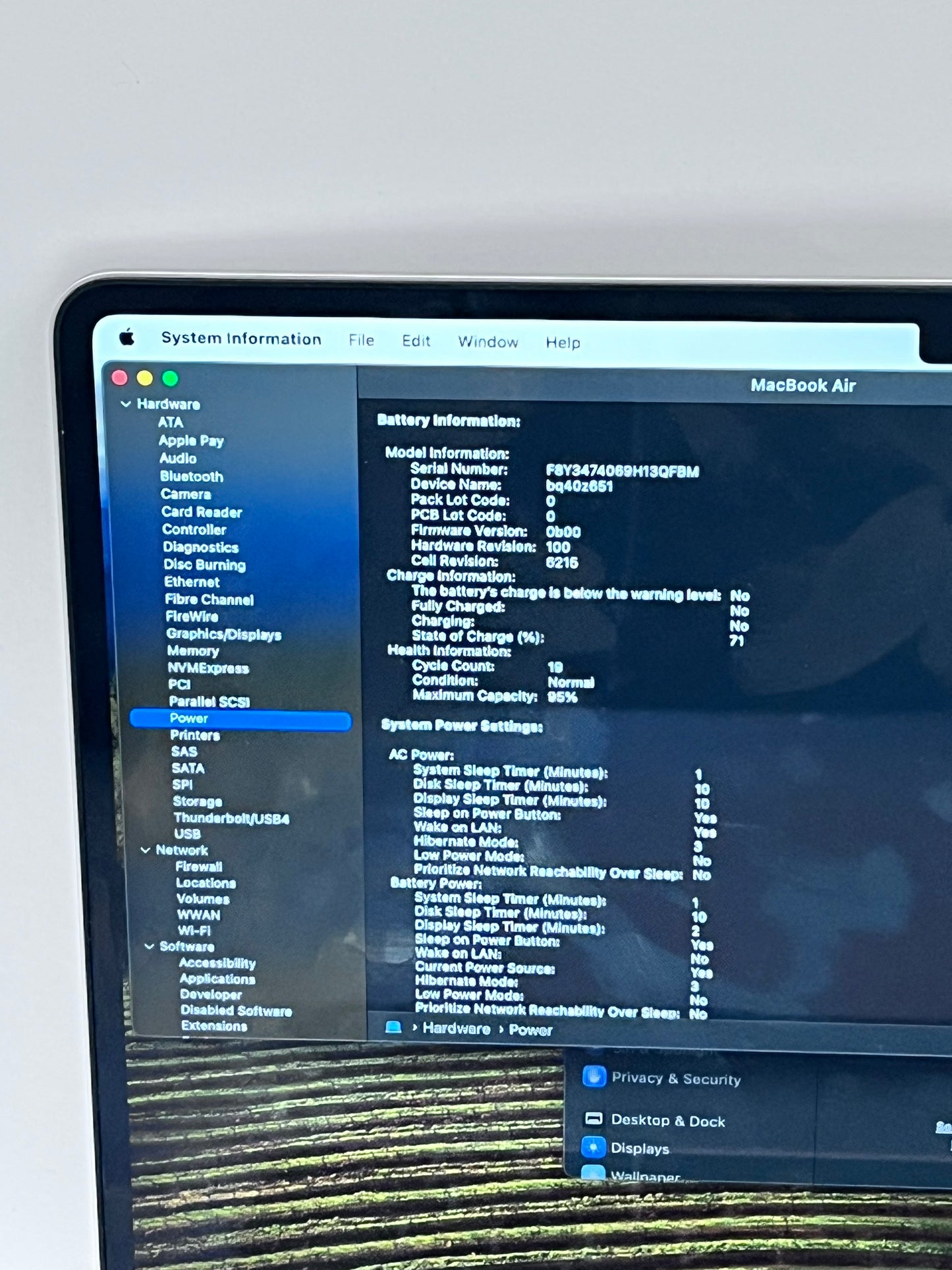 2022 Apple MacBook Air 13.3" M2 8GB 256GB A2681 REMOTELY MANAGED