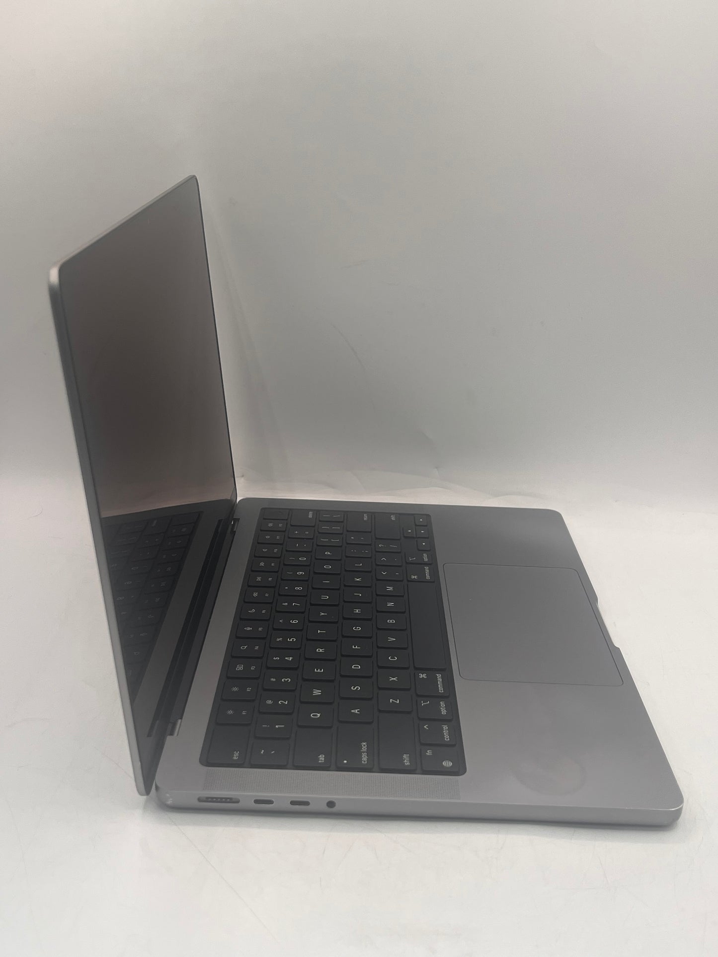 Apple MacBook Pro 14" A2442 2021 M1 Pro 32GB 512GB Space Gray