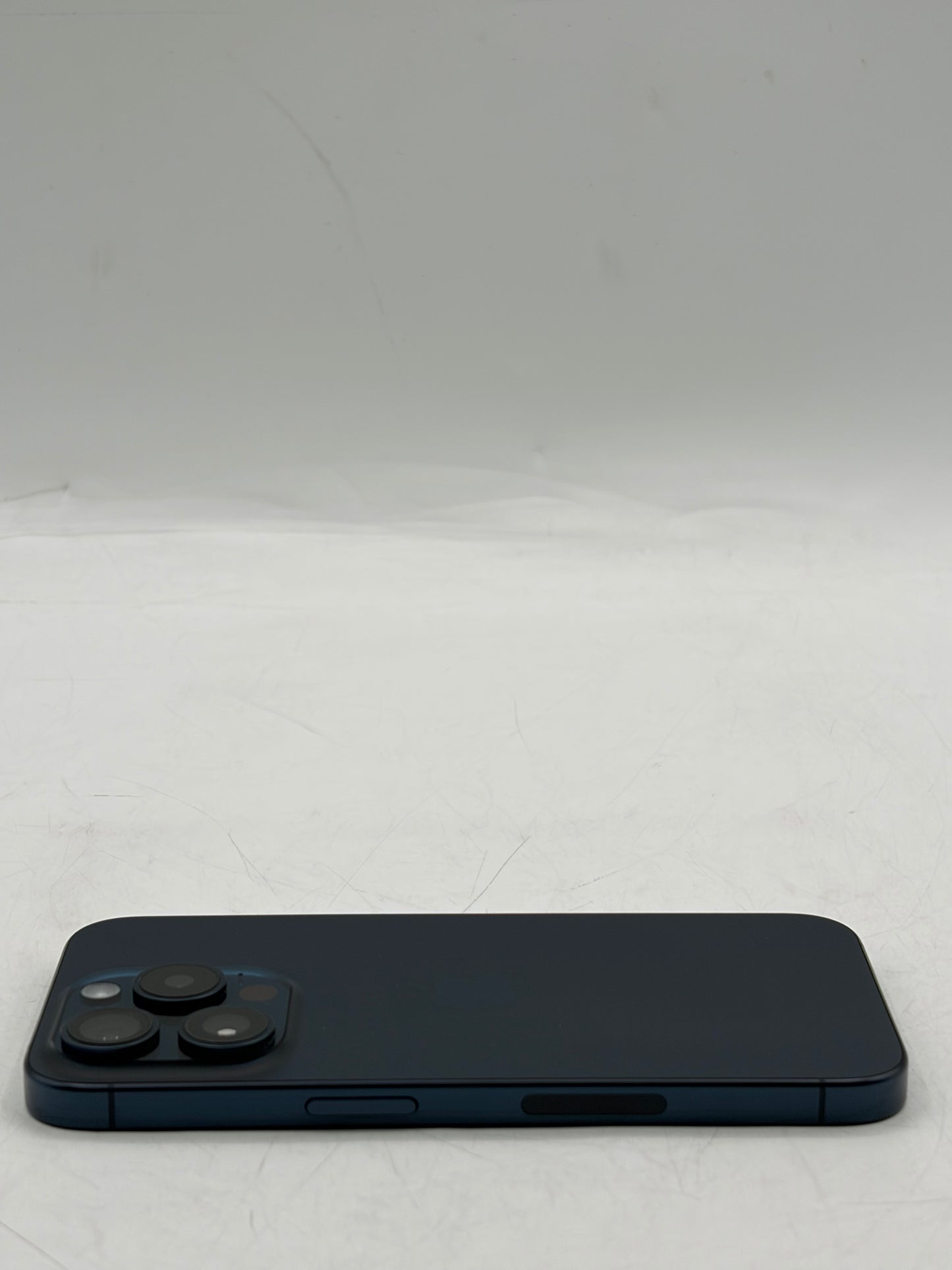 Unlocked Apple iPhone 15 Pro 256GB Blue A2848 MTQV3LL/A 87% Battery Health