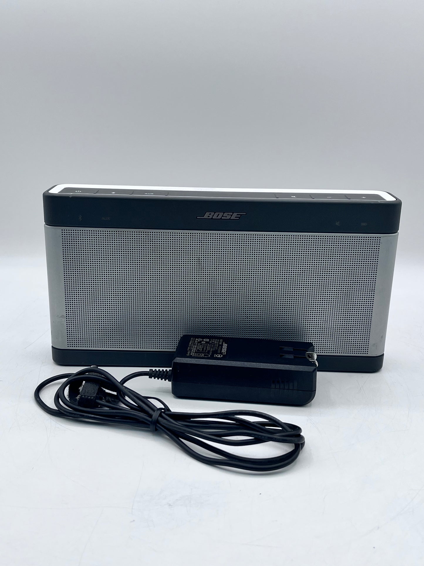 Bose SoundLink III Sound Link 3 Bluetooth Portable Speaker 414255 Grey