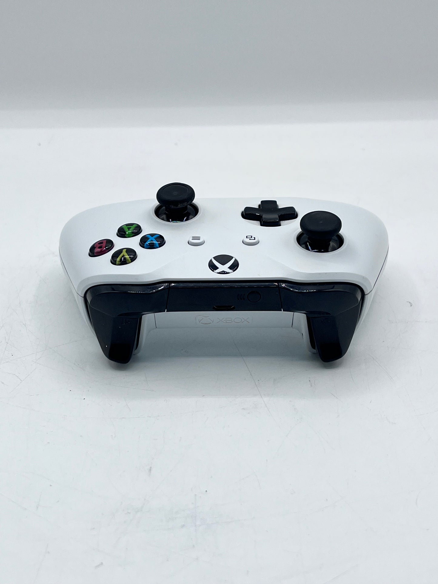 Microsoft Xbox One X 2017 - 1TB - Fully Functional - White - Used A