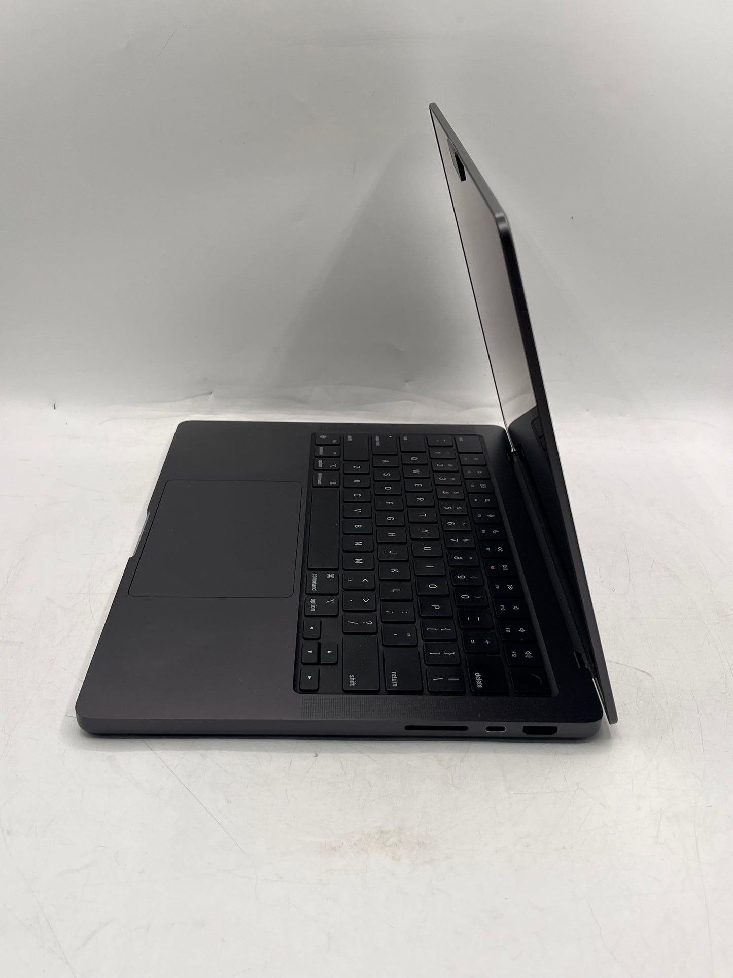 Apple MacBook Pro 14-inch A2992 (2024) M3 Pro 18GB 512GB - REMOTELY MANAGED