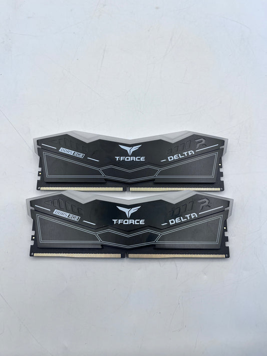 T-Force Delta TeamGroup T-Force Delta RGB 32GB (2x16GB) DDR5 6000MHz Black Used