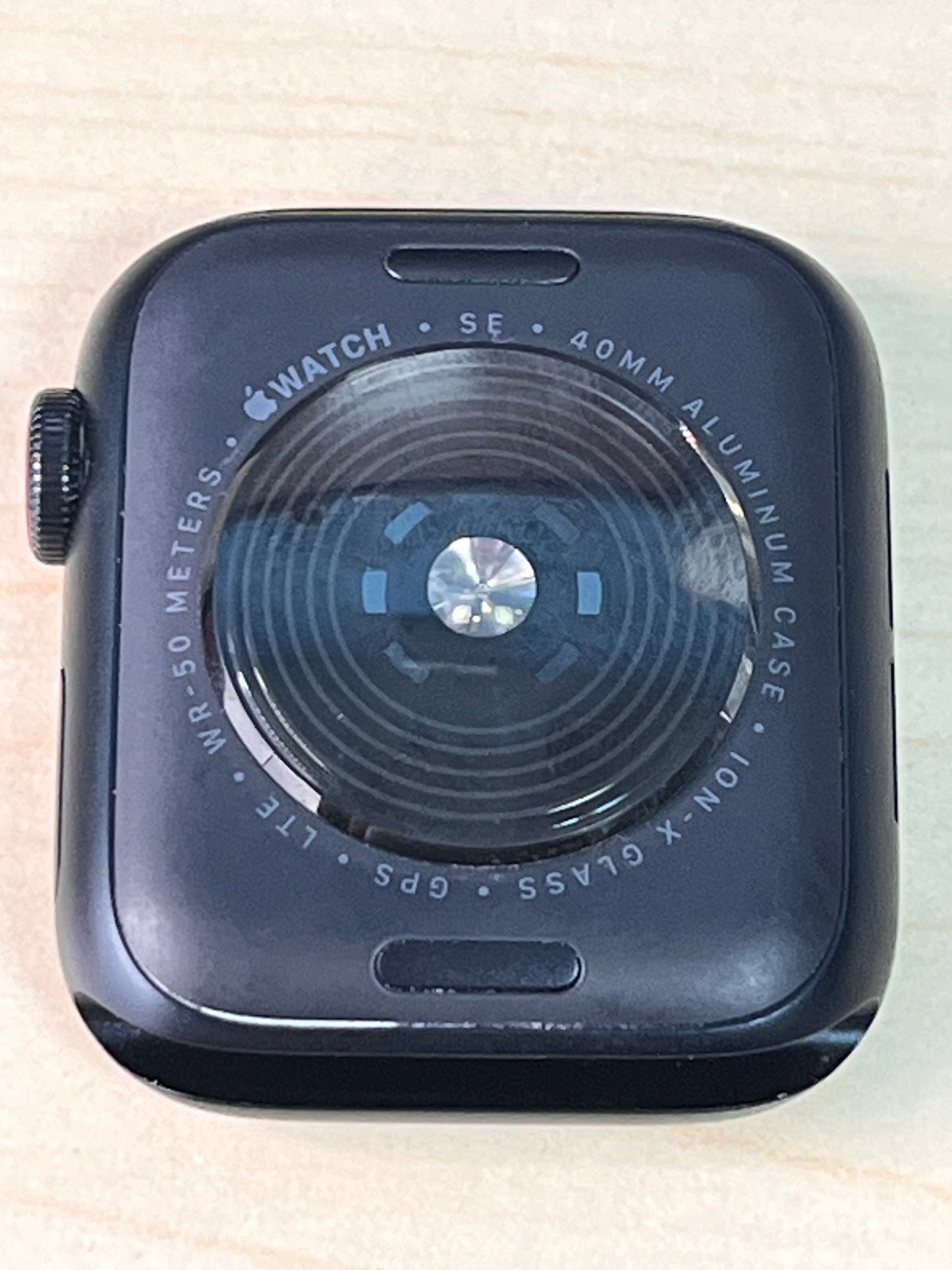 Apple Watch SE 2 A2726 (2022) 40mm Midnight Aluminum GPS and Cellular
