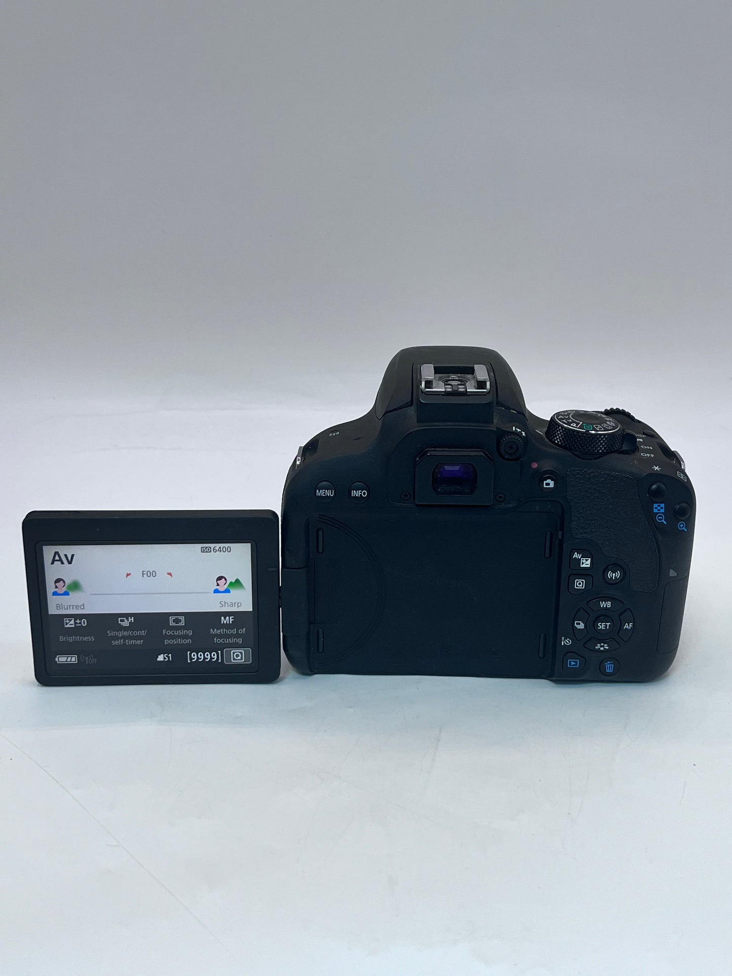 Canon EOS Rebel T7i 24.2 MP Digital SLR Camera w/18-55mm Lens Tested +Canon Bag