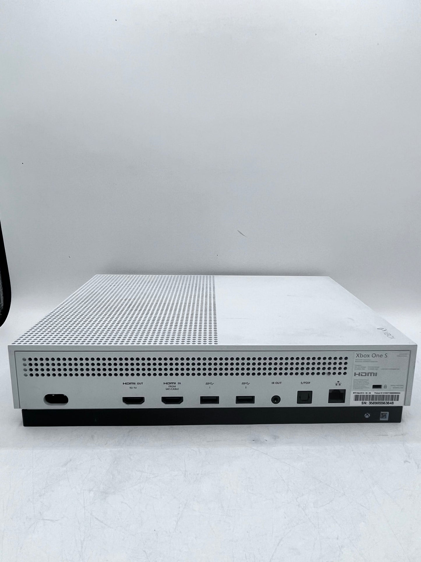 Microsoft Xbox One S 2016 Model 1681 500GB - White