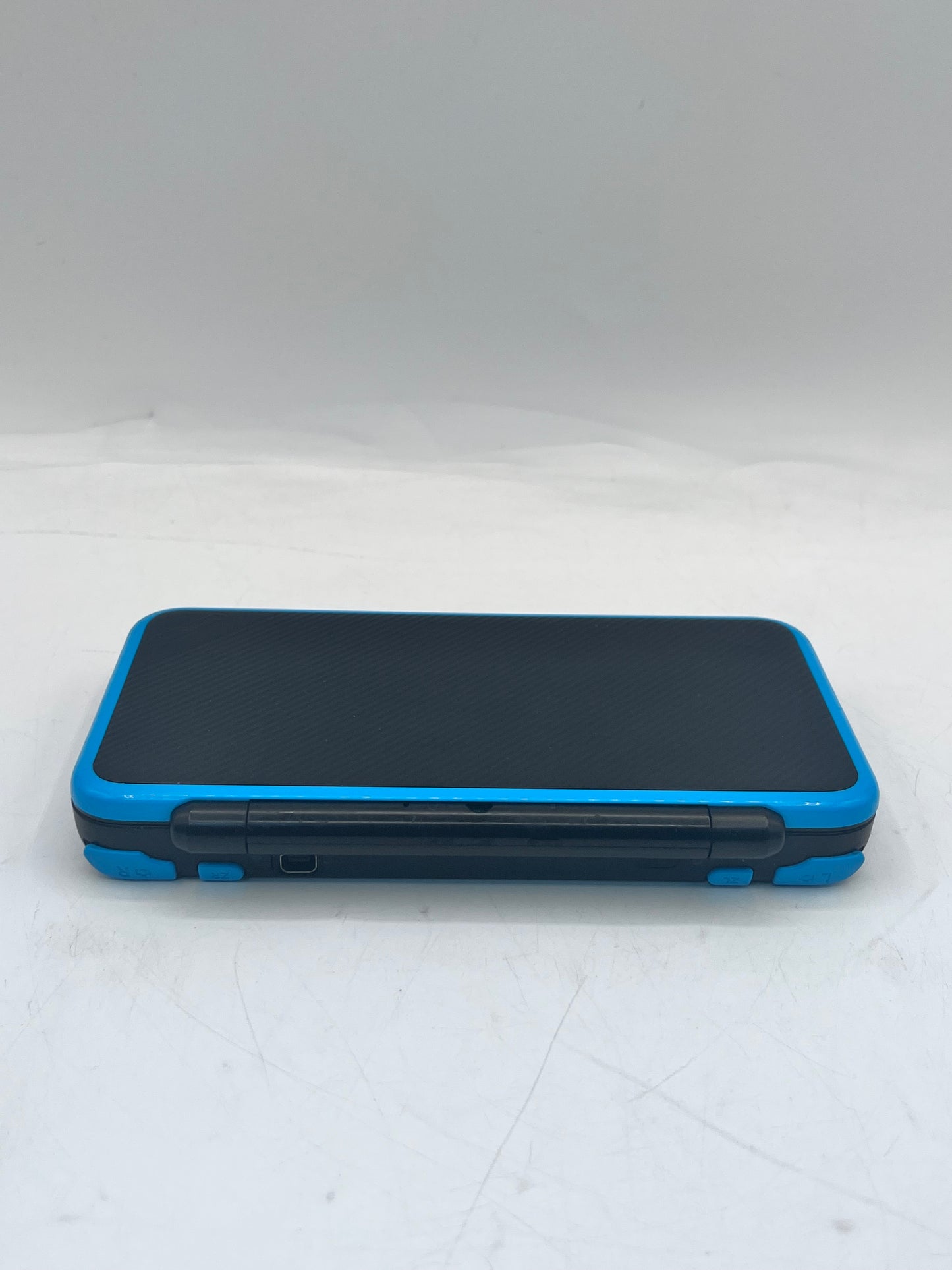 Nintendo 2DS XL JAN-001 2017 Video Game System - Black/Turquoise