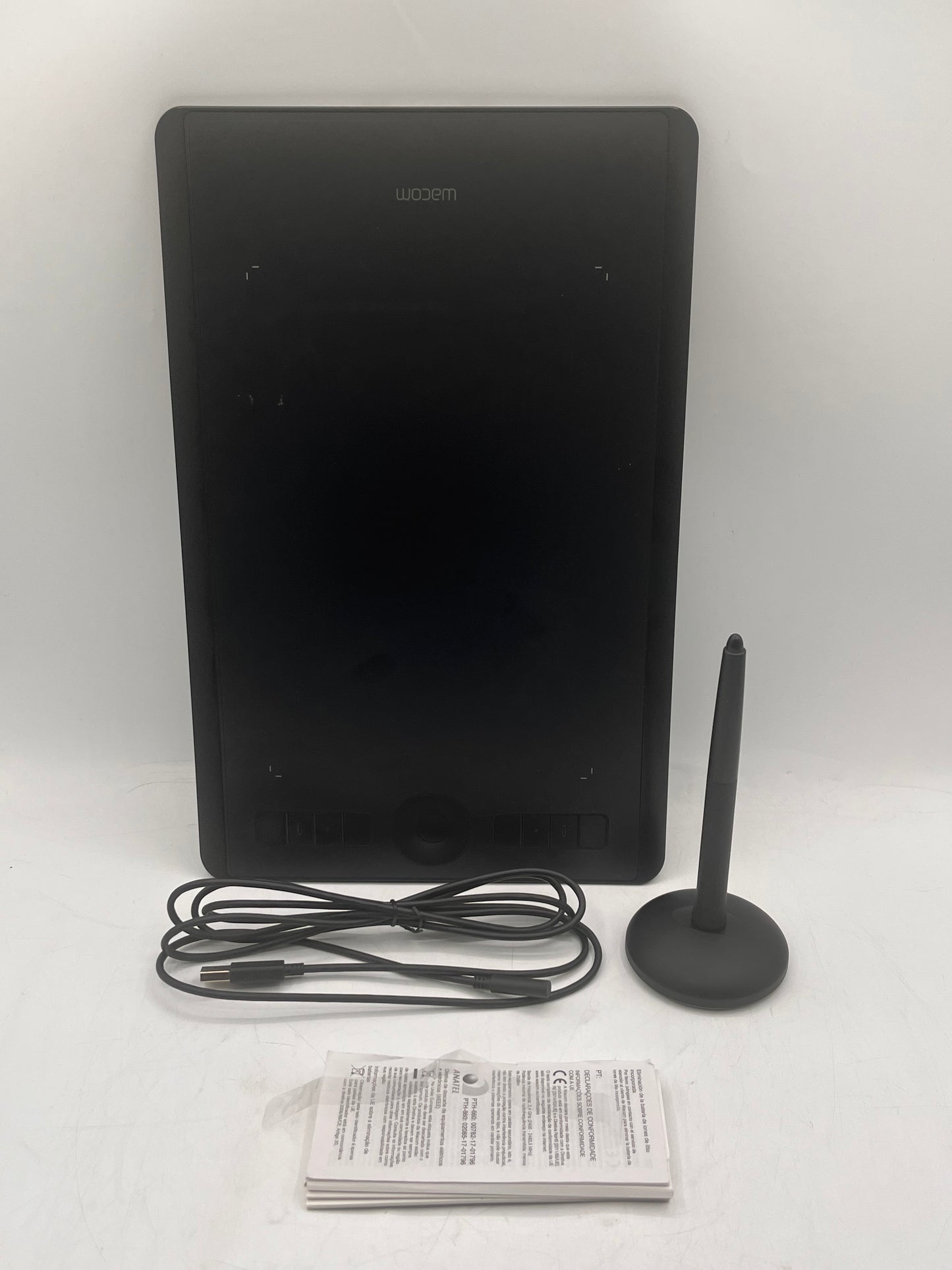 Wacom PTH660 Intuos Pro Medium Graphic Tablet with Pen and USB Cable