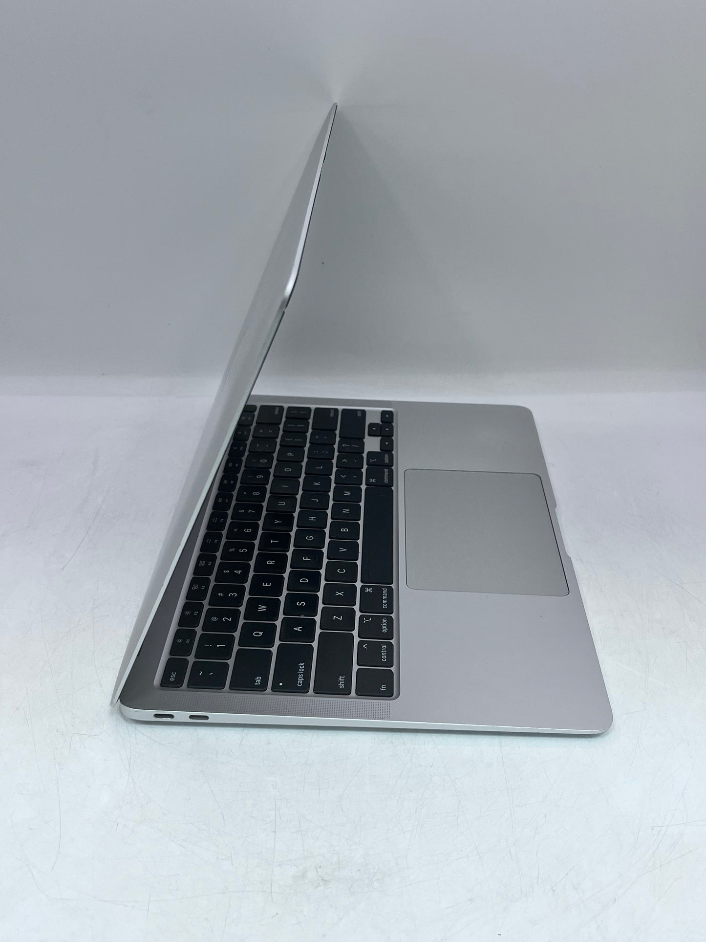 Apple MacBook Air Retina A2179 MWTJ2LL/A 2020 Intel i3 8GB  256GB - Silver READ