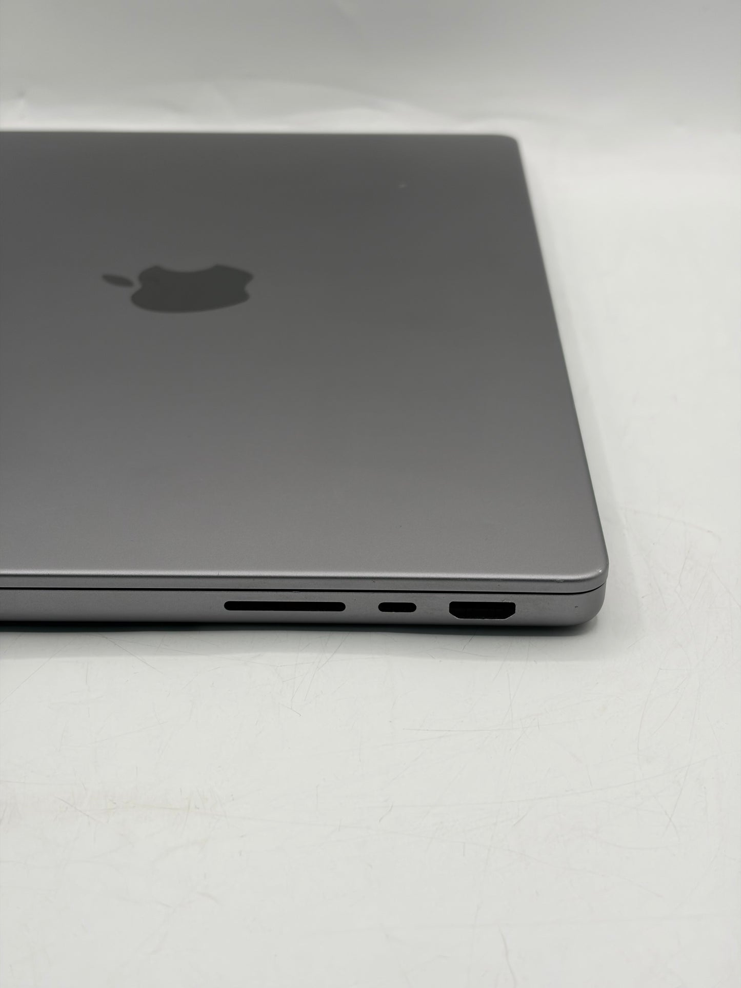 2021 Apple MacBook Pro 14" M1 Pro 16GB 512GB A2442 MKGR3LL/A Space Gray