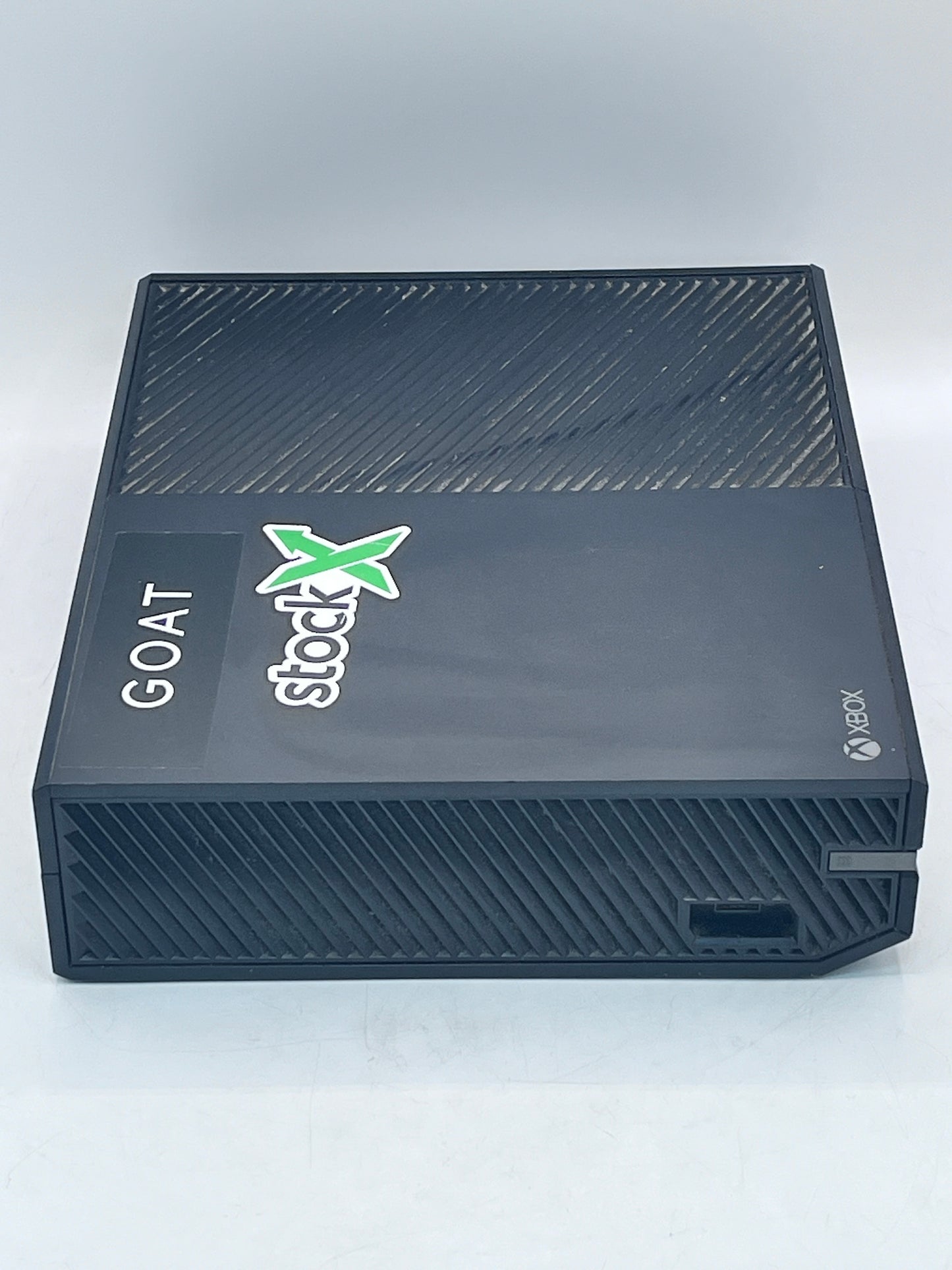 Used Microsoft Xbox One 2013 (Model: 1540) - 512GB