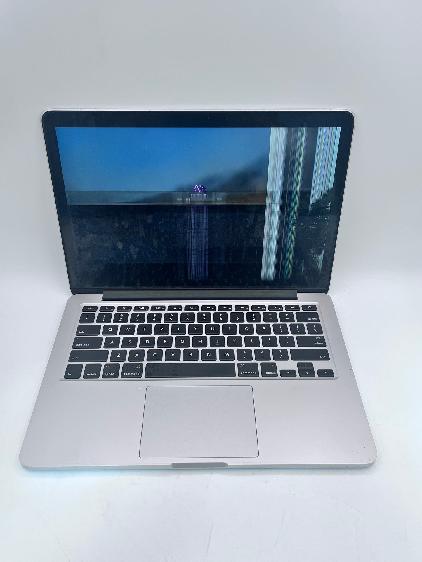 Apple MacBook Pro 13" A1502 2015 - Silver