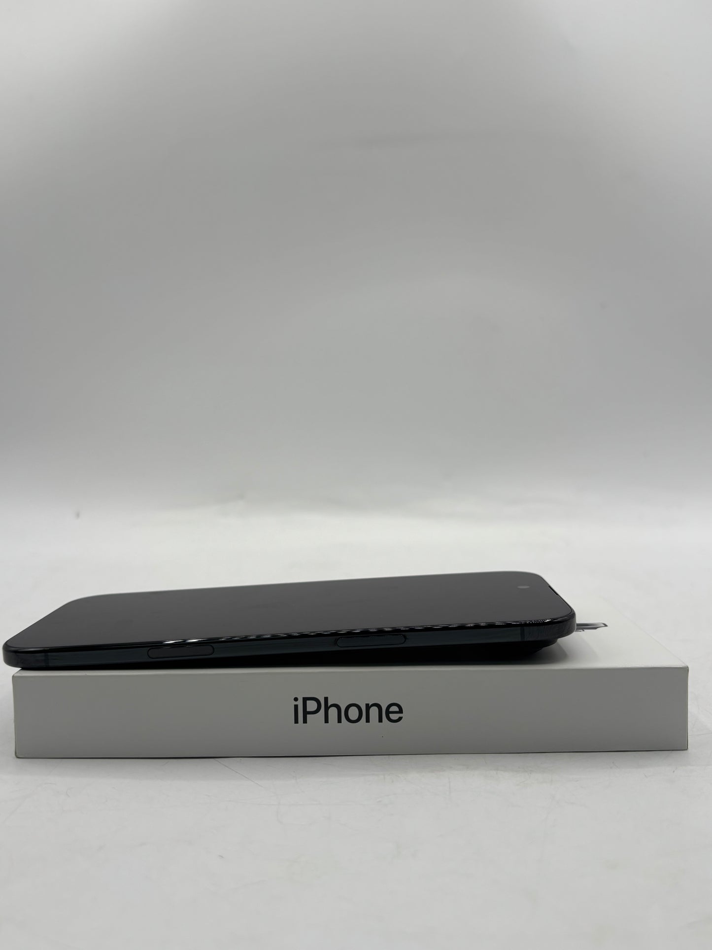 UNLOCKED Apple iPhone Air 256GB A3260 MG184LL/A 100% BATTERY HEALTH