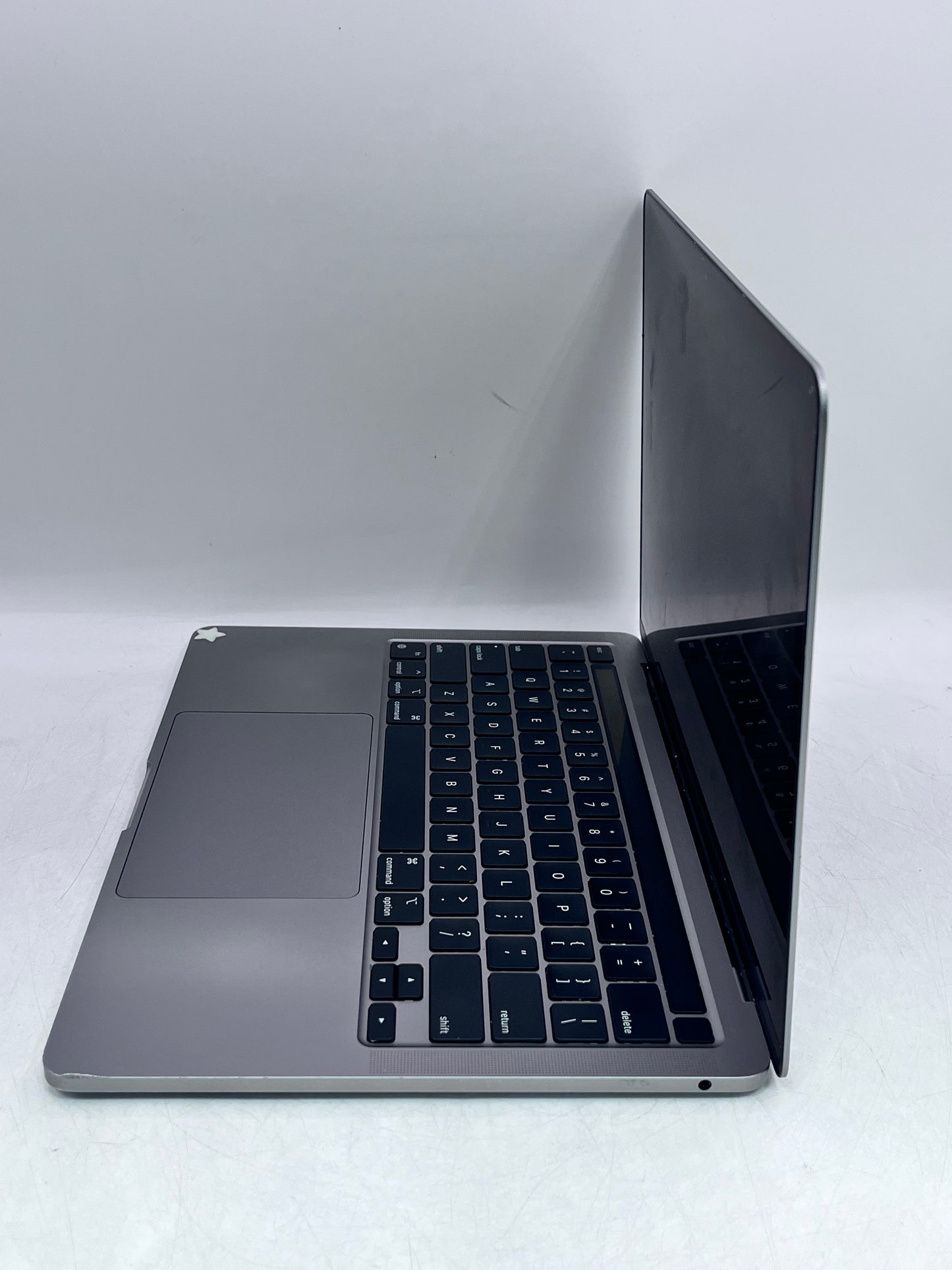 Apple MacBook Pro 13.3" M1 A2338 2020 - Space Gray READ