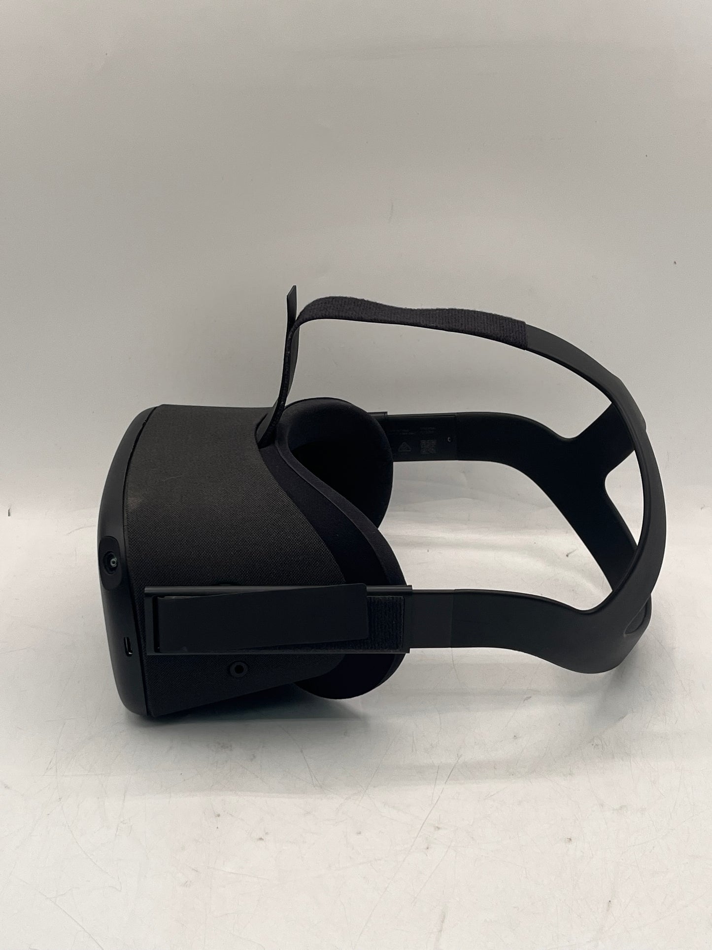 Meta Quest 1 All-in-One VR 64GB Gaming Headset - Black