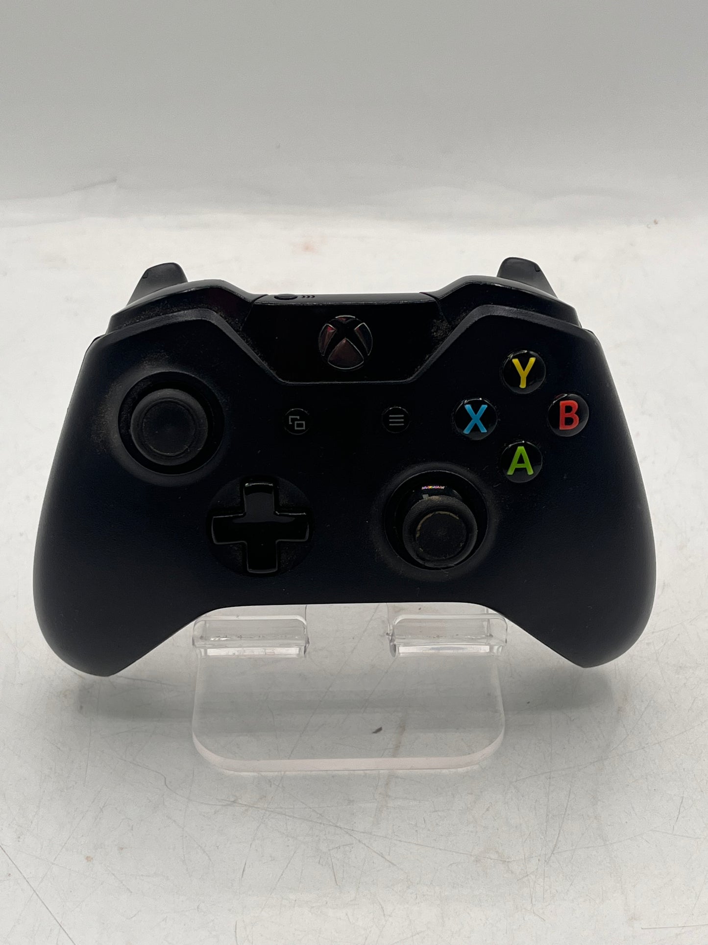 Microsoft Xbox One (1540) 2013 500GB Black Console with Controller
