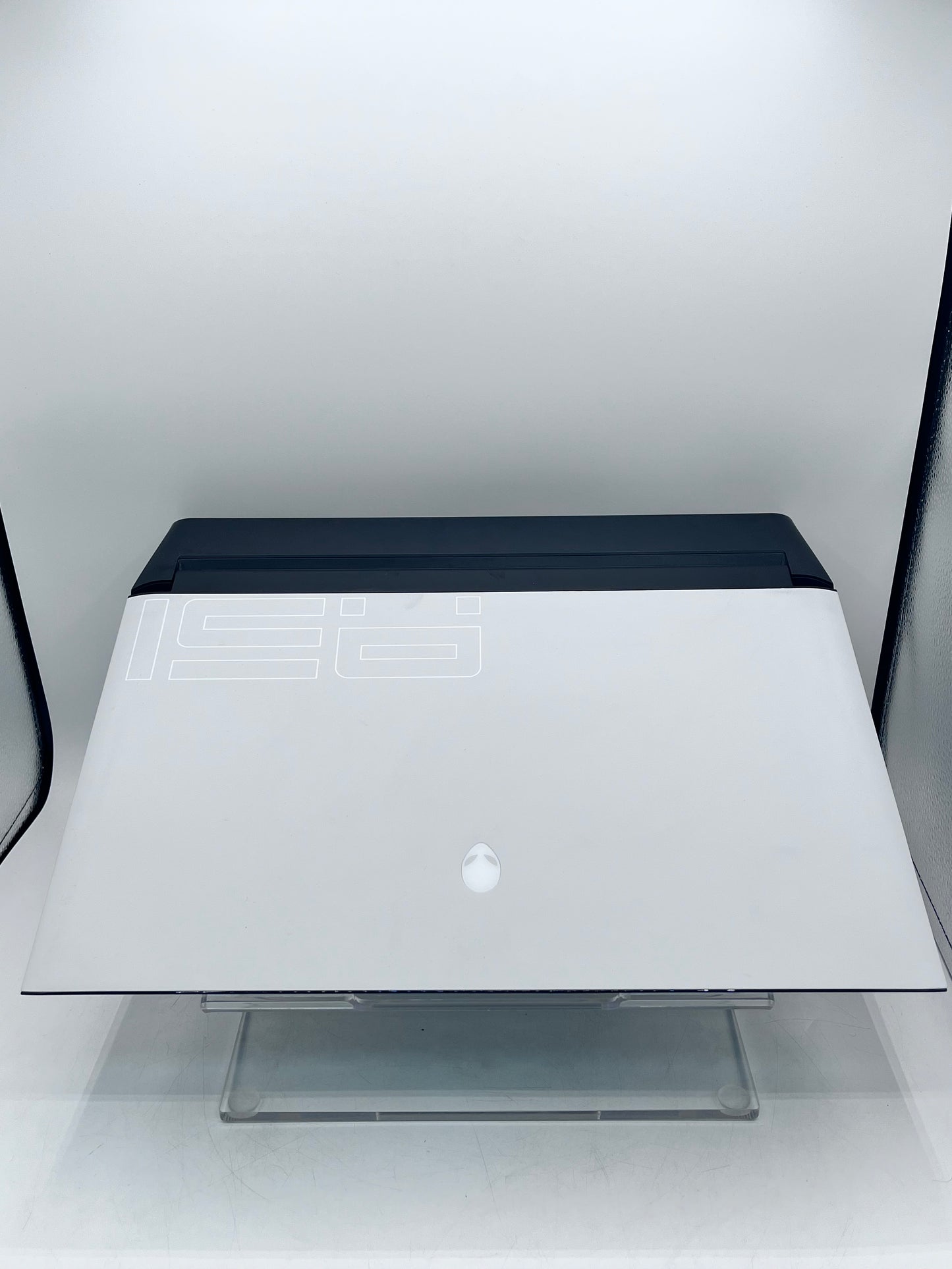 Alienware Area 51M Laptop, i9-9900K, 64GB RAM, RTX 2070, 2TB SSD with 2 chargers