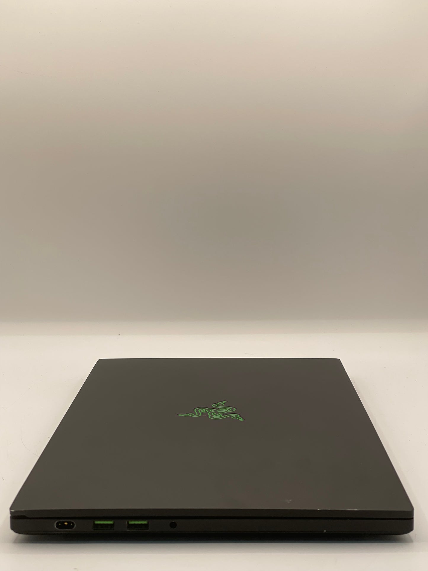 Razer Blade 15 RZ09-0301 - Nvidia 2070 Max, 64GB RAM, 2TB SSD READ