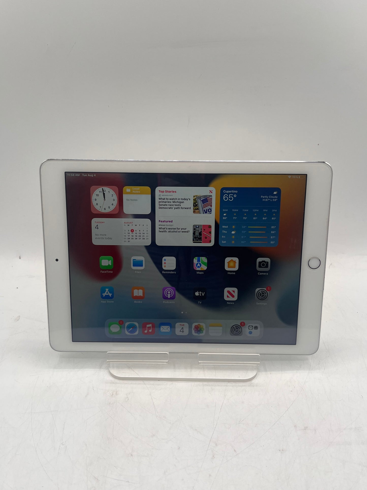 2014 Apple iPad Air (2nd Gen) A1566 32GB WiFi White