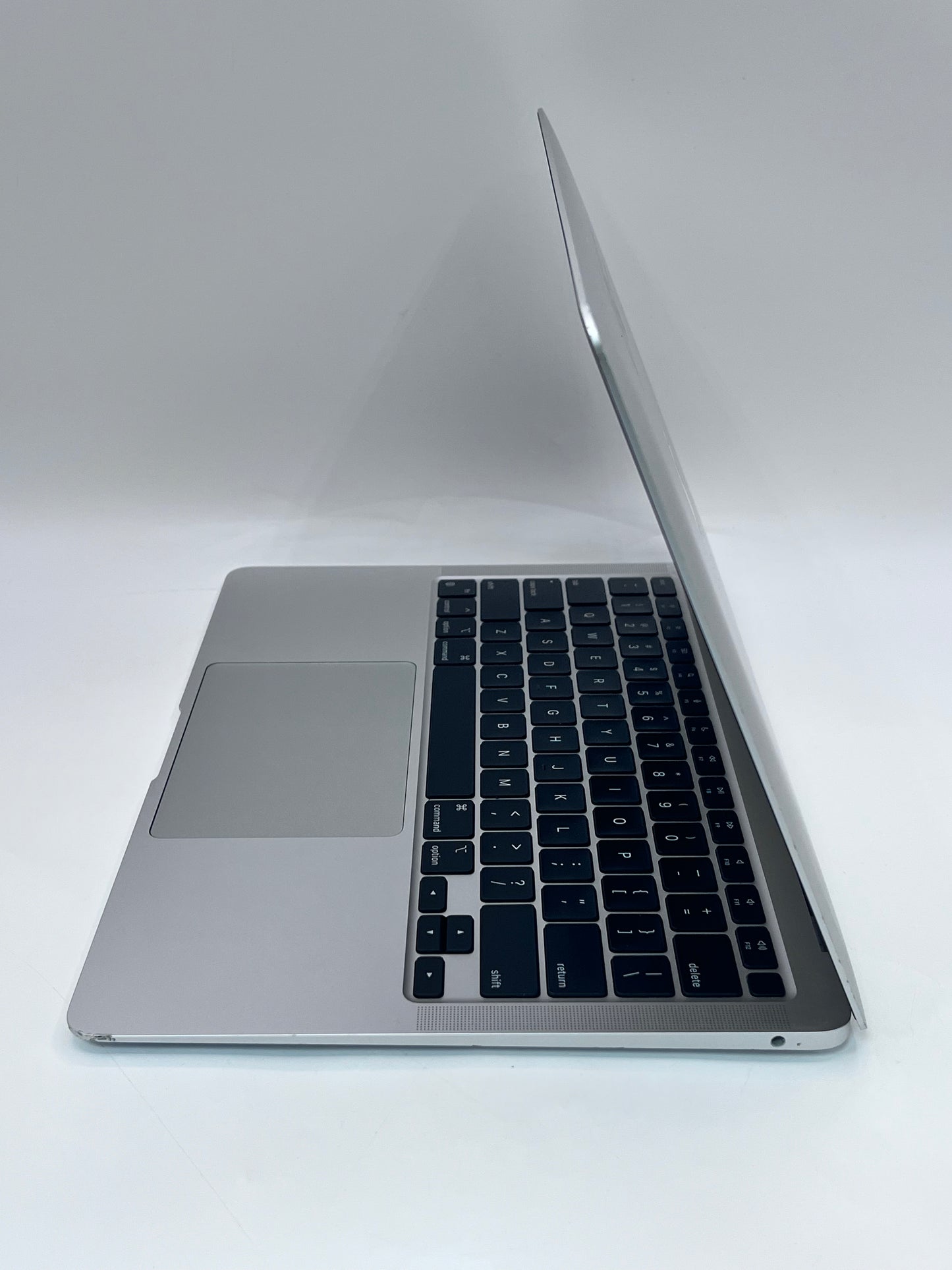 2020 Apple MacBook Air 13.3" M1 7C 8GB 128GB A2337 REMOTELY MANAGED BYPASSED
