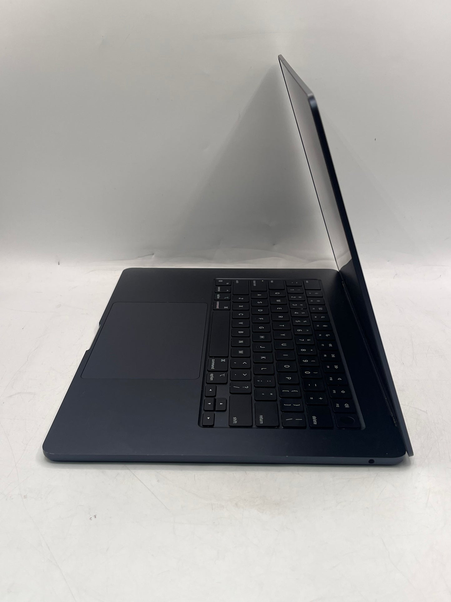 2024 Apple MacBook Air 15" M3 16GB 512GB A3114 Midnight