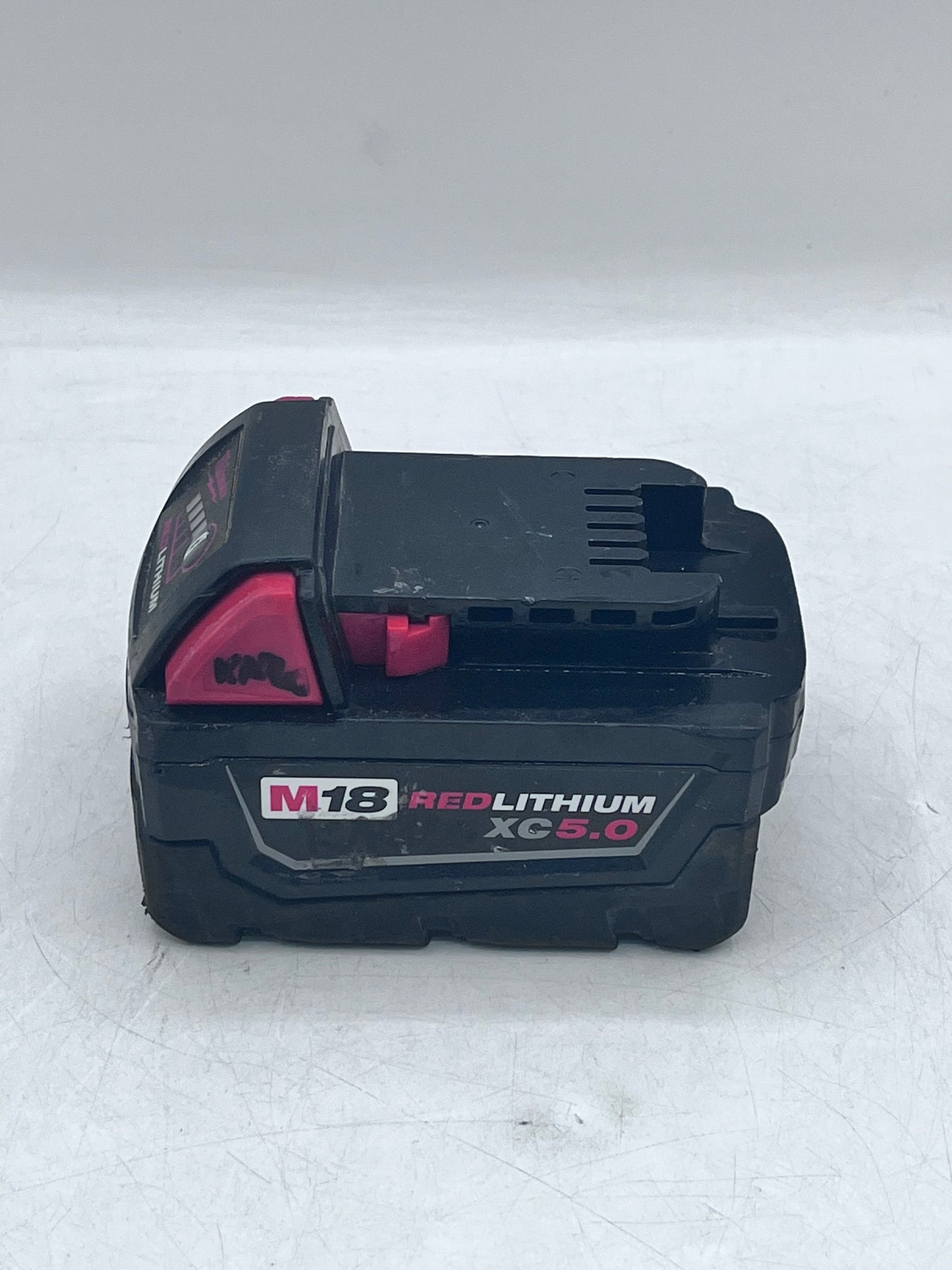Milwaukee M18 Lithium XC 5.0 Battery 18V 5Ah - Red, Black