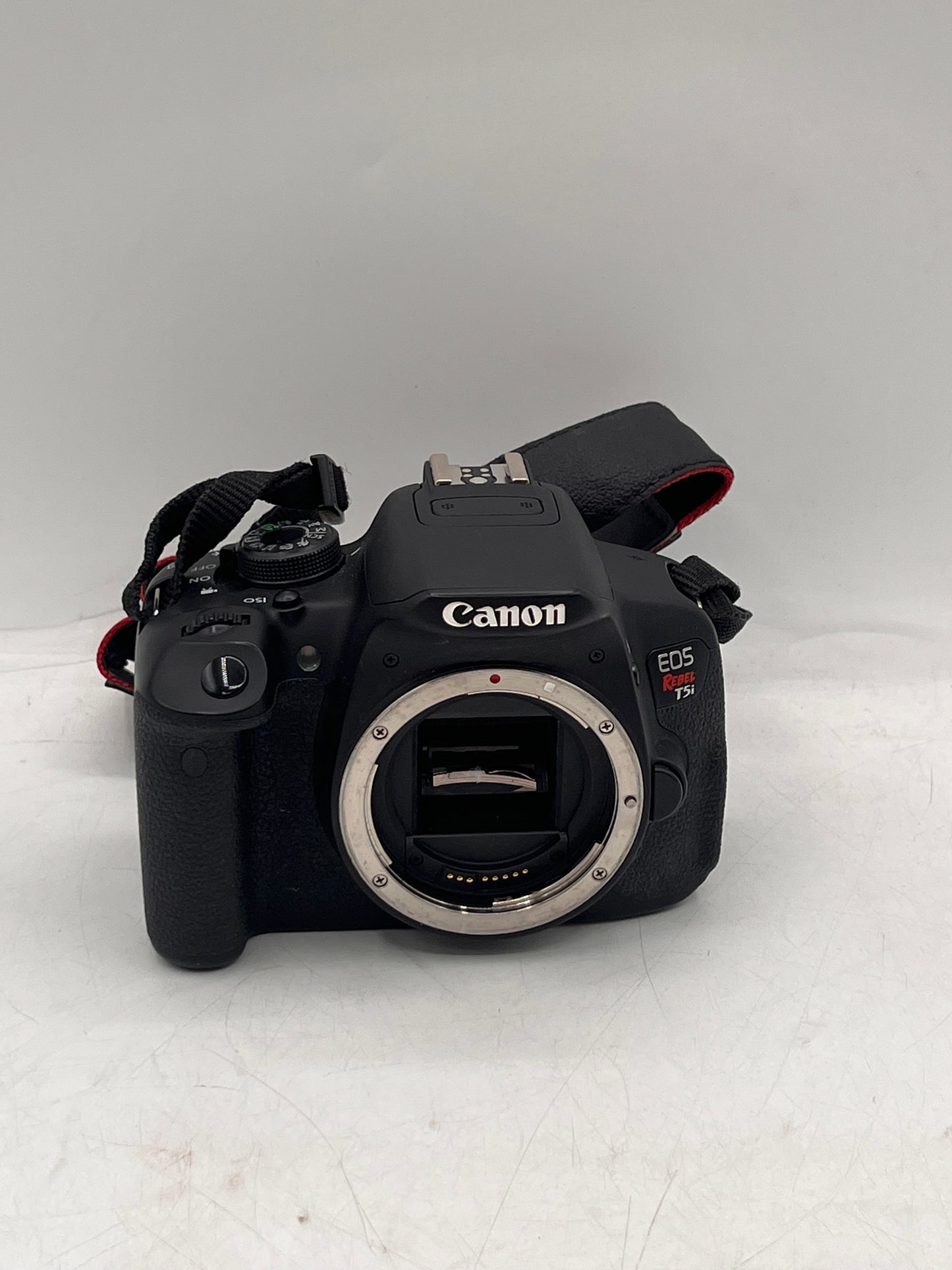 Canon EOS Rebel T5i Digital Camera - Black
