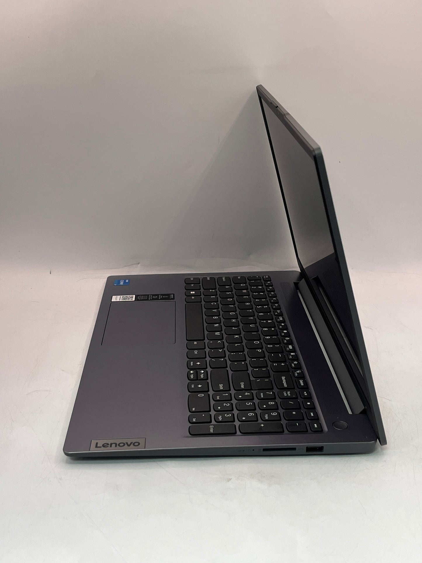Lenovo IdeaPad Slim 3i 15IAN8 15" Core i3 8GB 128GB Silver Laptop Remotely Managed