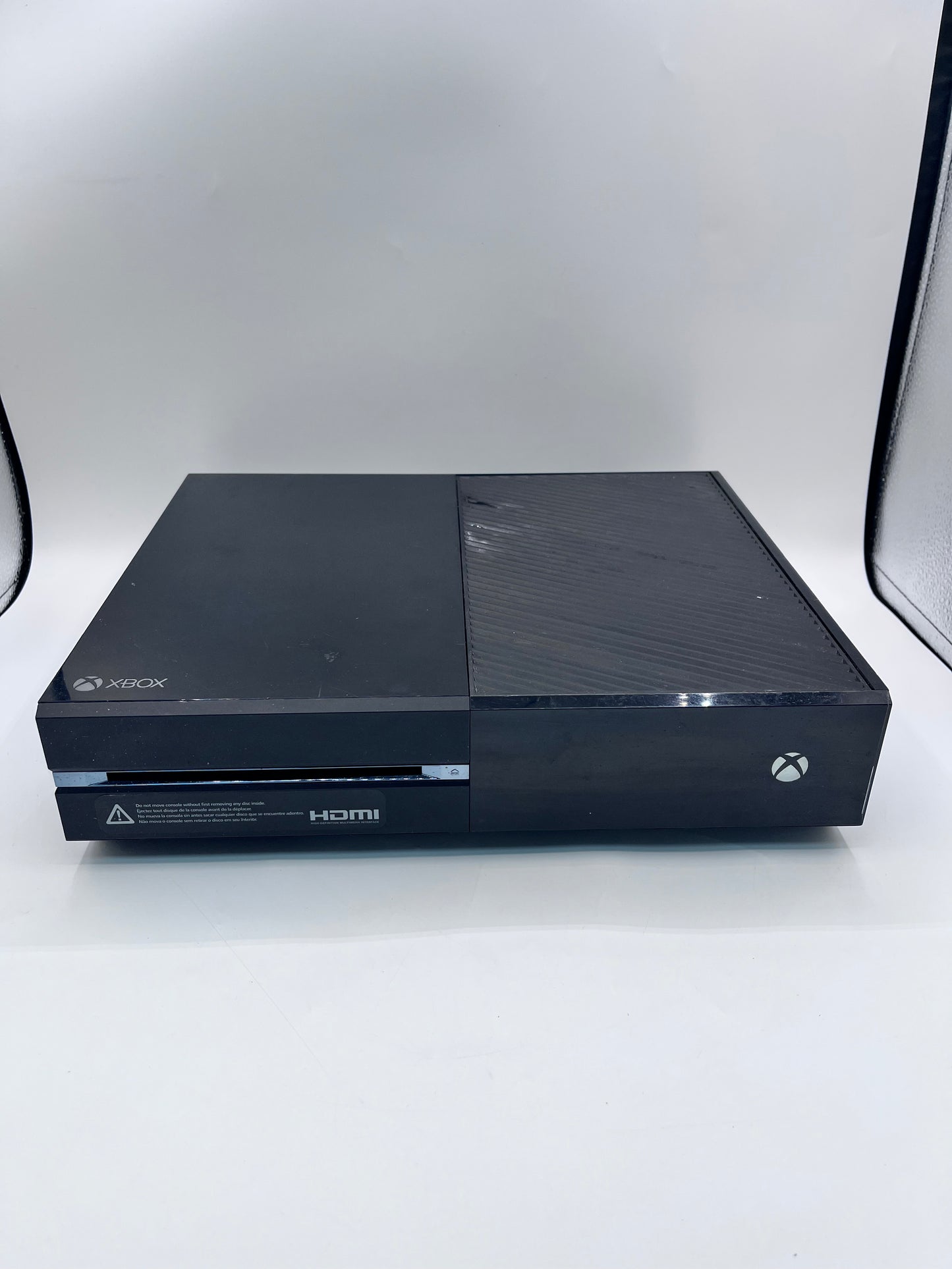 Microsoft Xbox One 500GB 1540 Console with Kinect Accessory