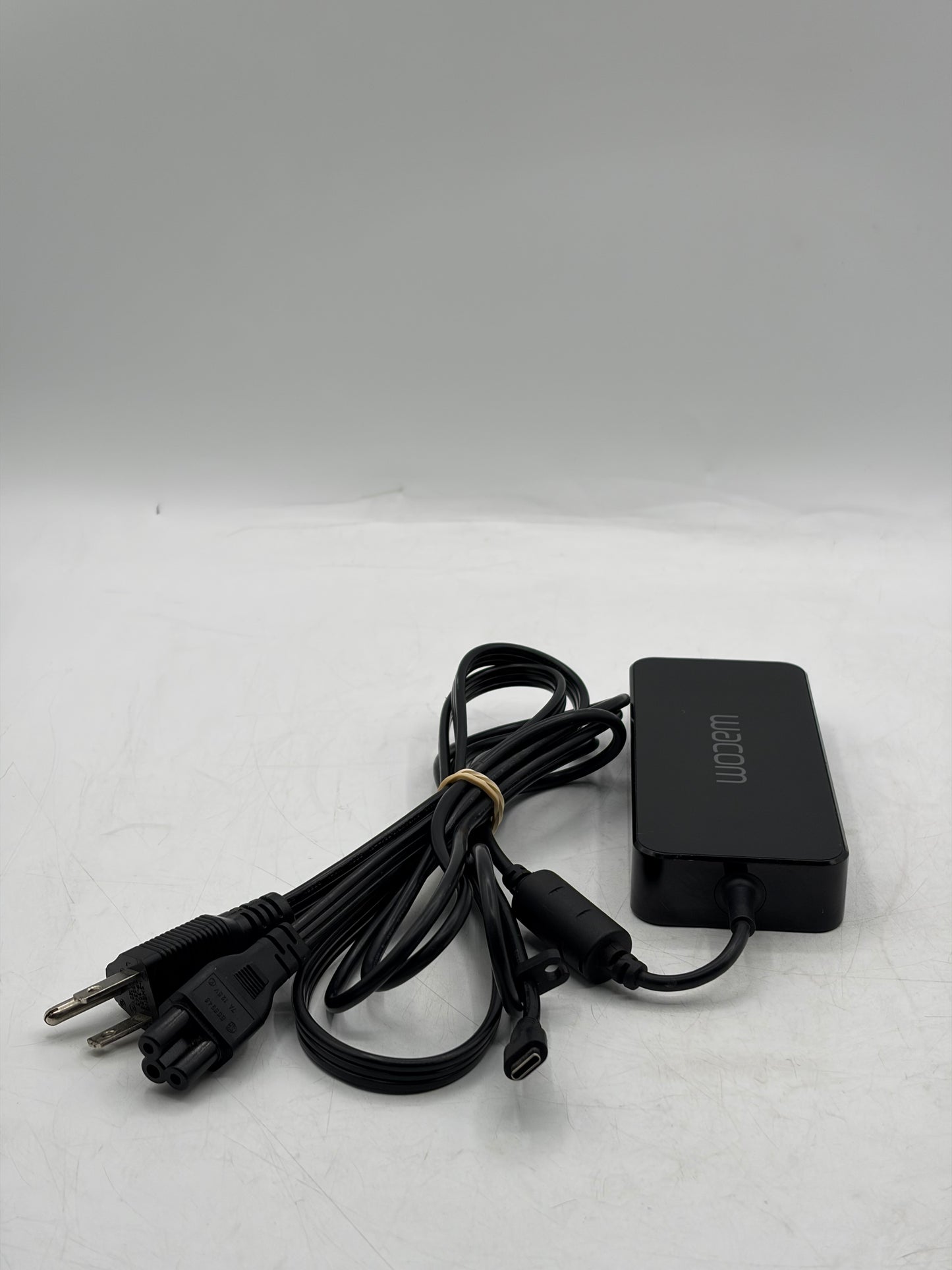 Wacom MobileStudio Pro 13 DTH-W1320 Graphics Tablet Computer i7-6567U 8GB 256GB