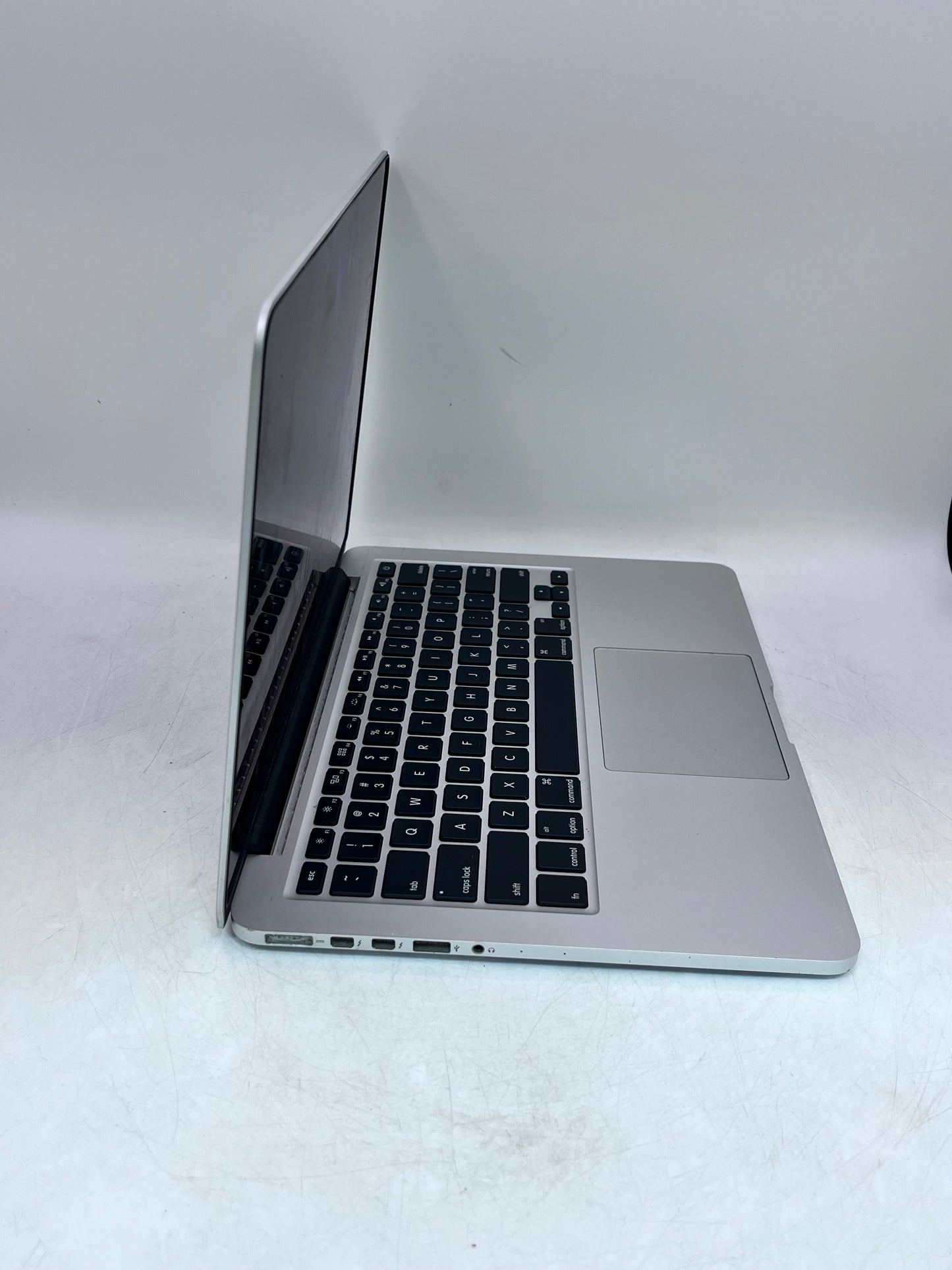 Apple MacBook Pro 13" A1502 2015 - Broken, 8GB RAM, 128GB SSD