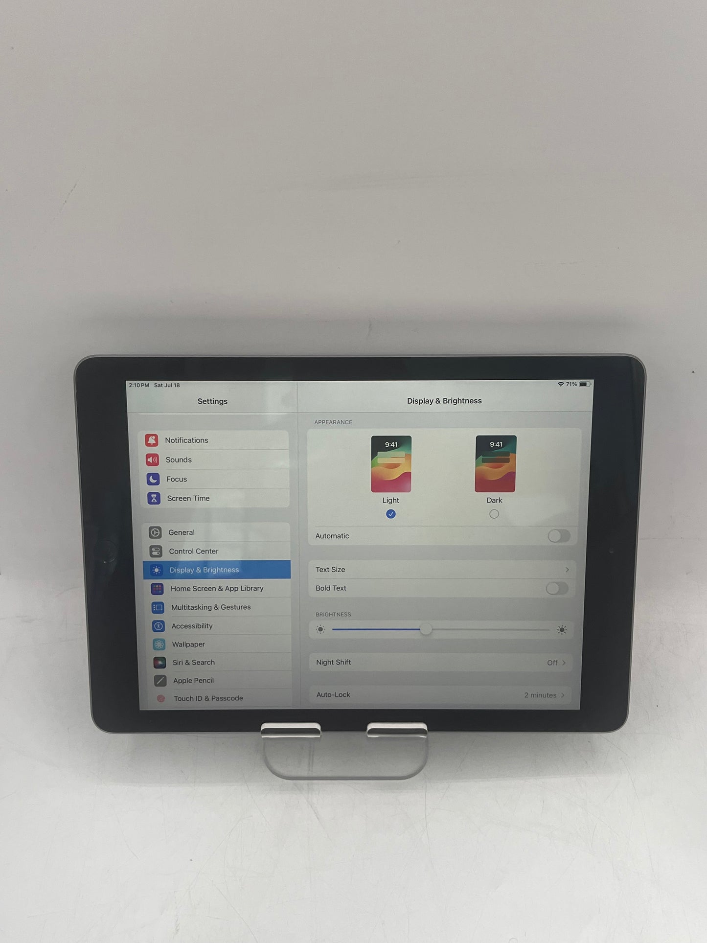 2018 Apple iPad 6th Gen A1893 128GB Wi-Fi Only Black Tablet