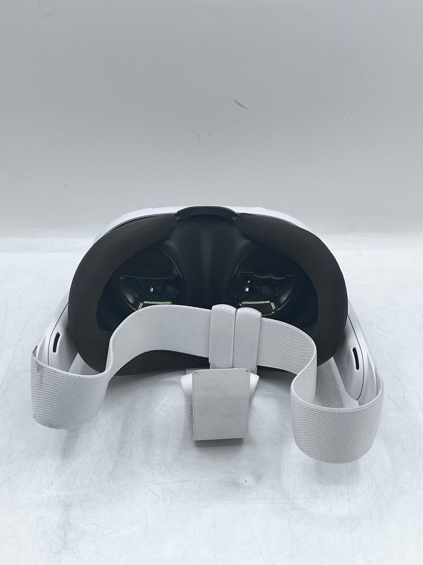 Meta Oculus Quest 3 512GB Virtual Reality Headset - White