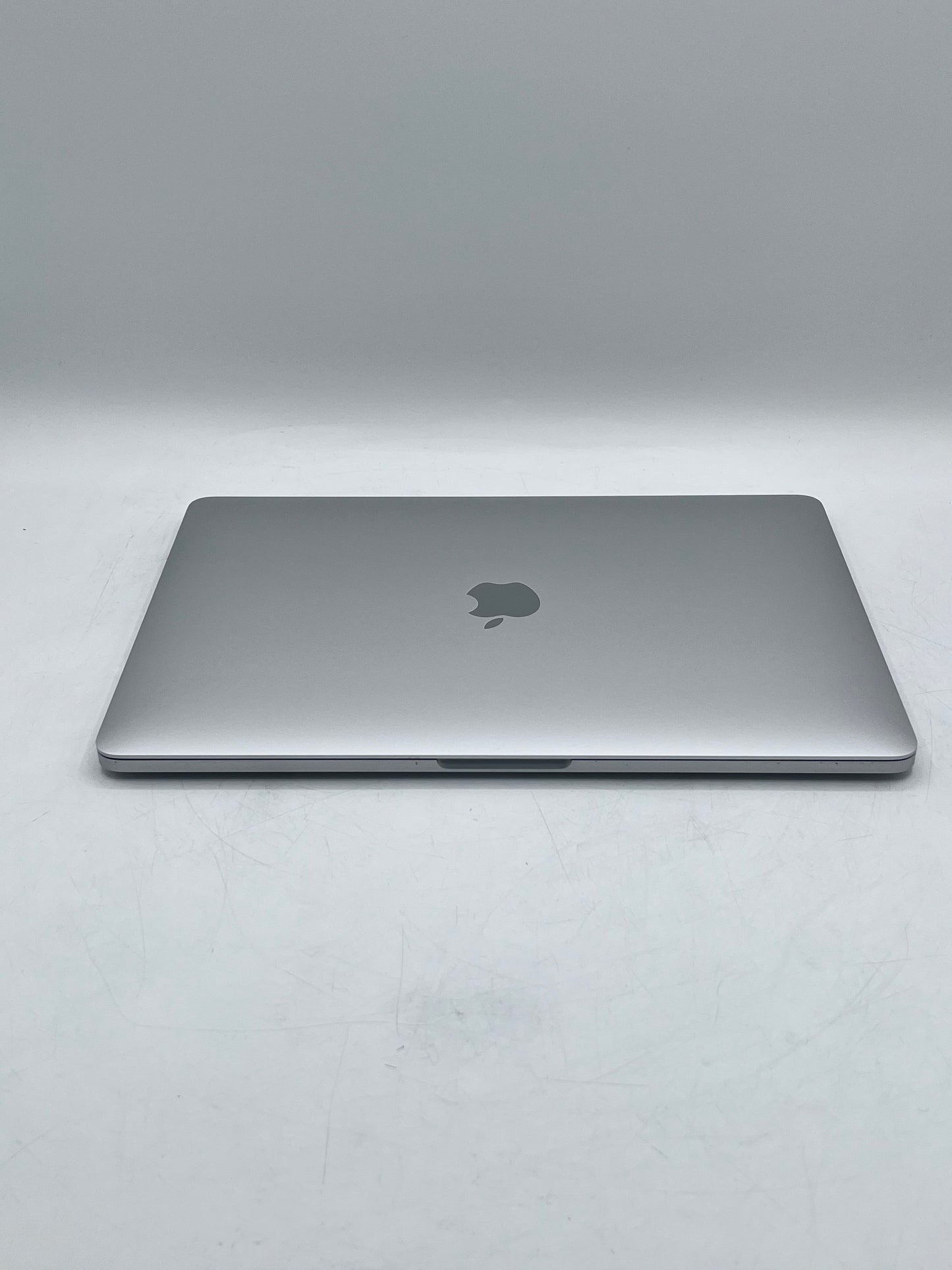 Apple MacBook Pro 2019 A2159 13in Core i5 1.4 GHz 8GB RAM 256GB SSD MXK62LL/A Excellent Condition