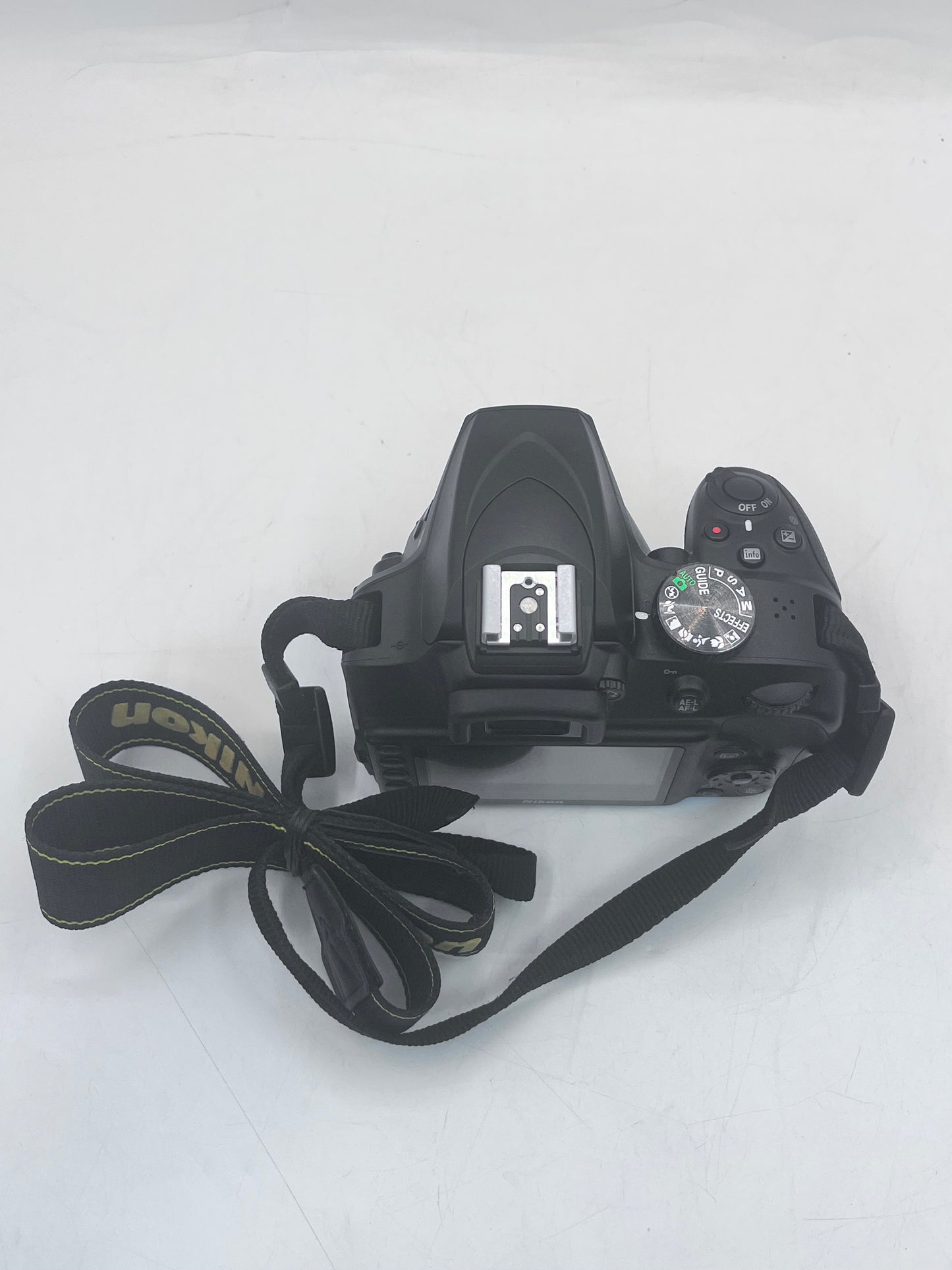 Nikon D3400 Digital Camera 24.2MP w/ Nikon DX VR AF-P NIKKOR 18-55mm 1:3.5-5.6G Lens Black