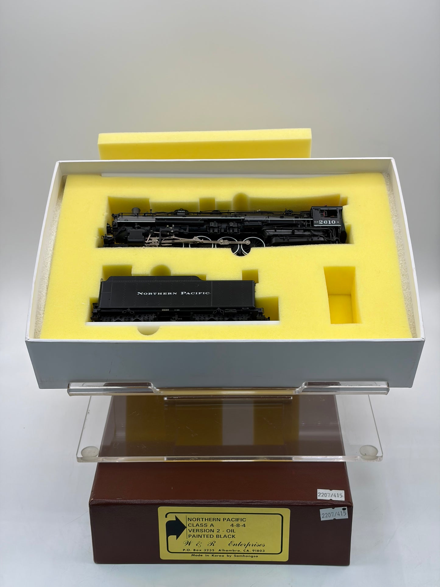 W&R Enterprises Northern Pacific Class A 4-8-4 Version 2 Oil Locomotive & Tender