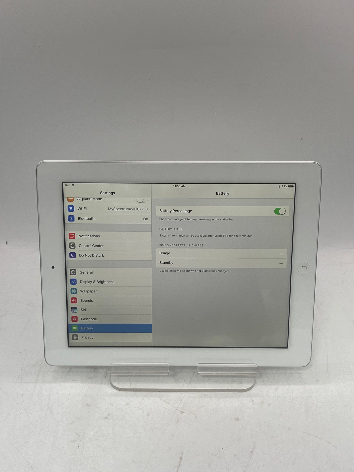 Unlocked Apple iPad 4th Gen A1458 MD514LL/A 32GB WiFi Tablet - White