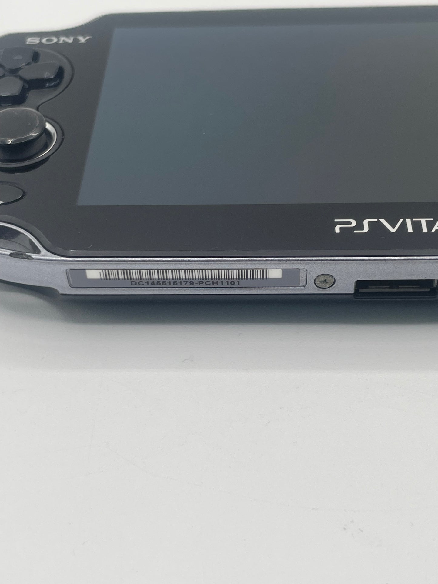 Sony Ps Vita PCH-1101 32GB Crystal Black with Charger Tested Free Shipping