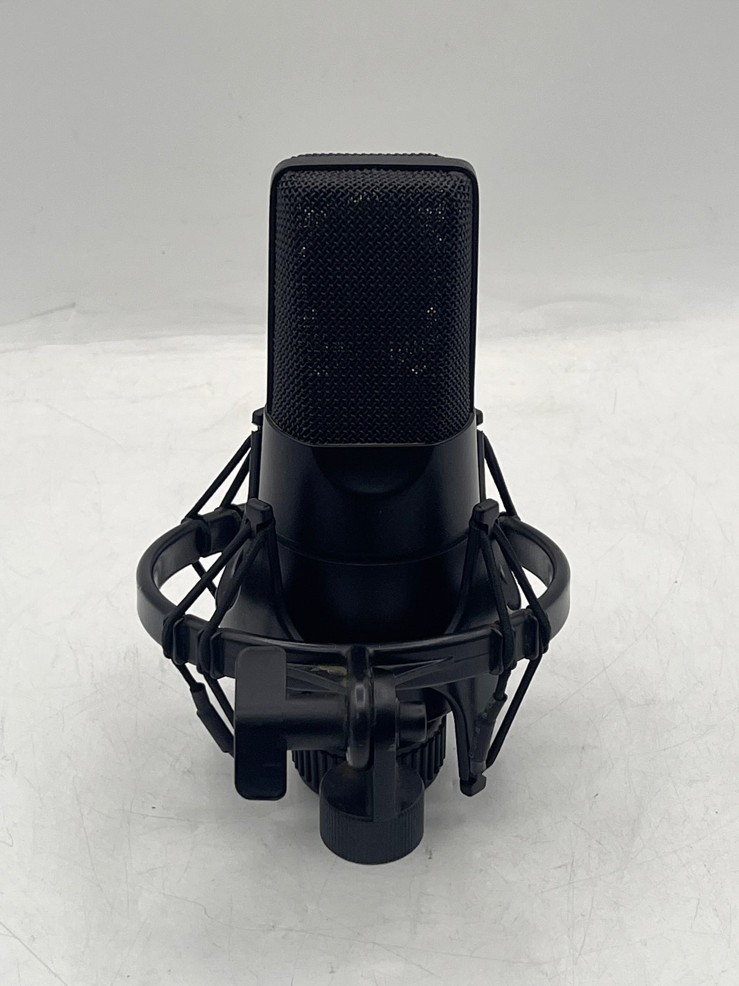 sE Electronics X1 Large Diaphragm Condenser Microphone Bundle + Pop Filter & XLR
