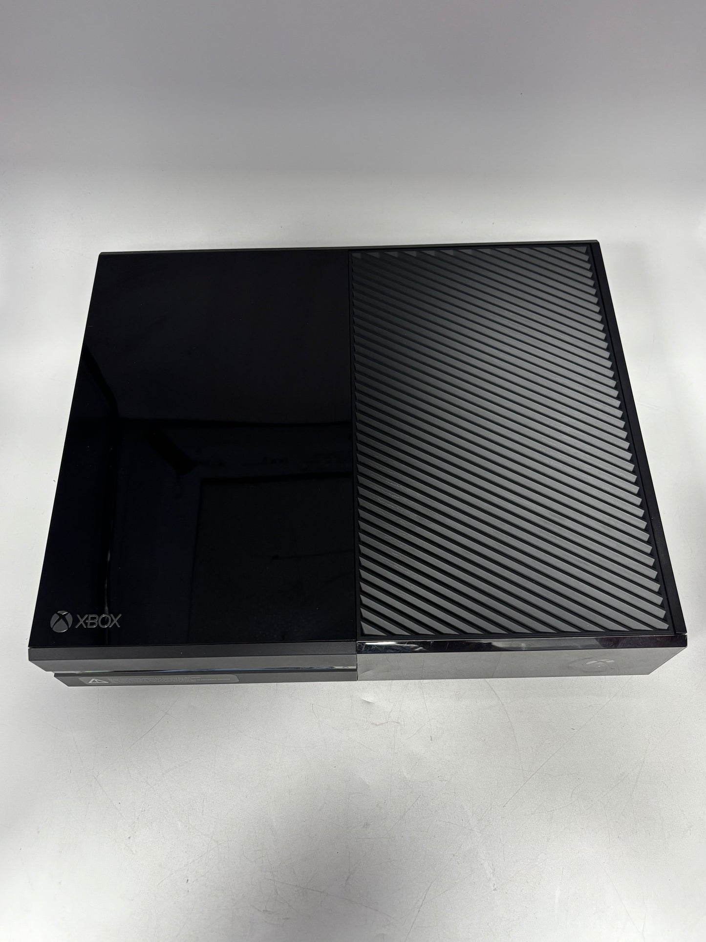 Microsoft Xbox One Model 1540 500GB Console With Kinect
