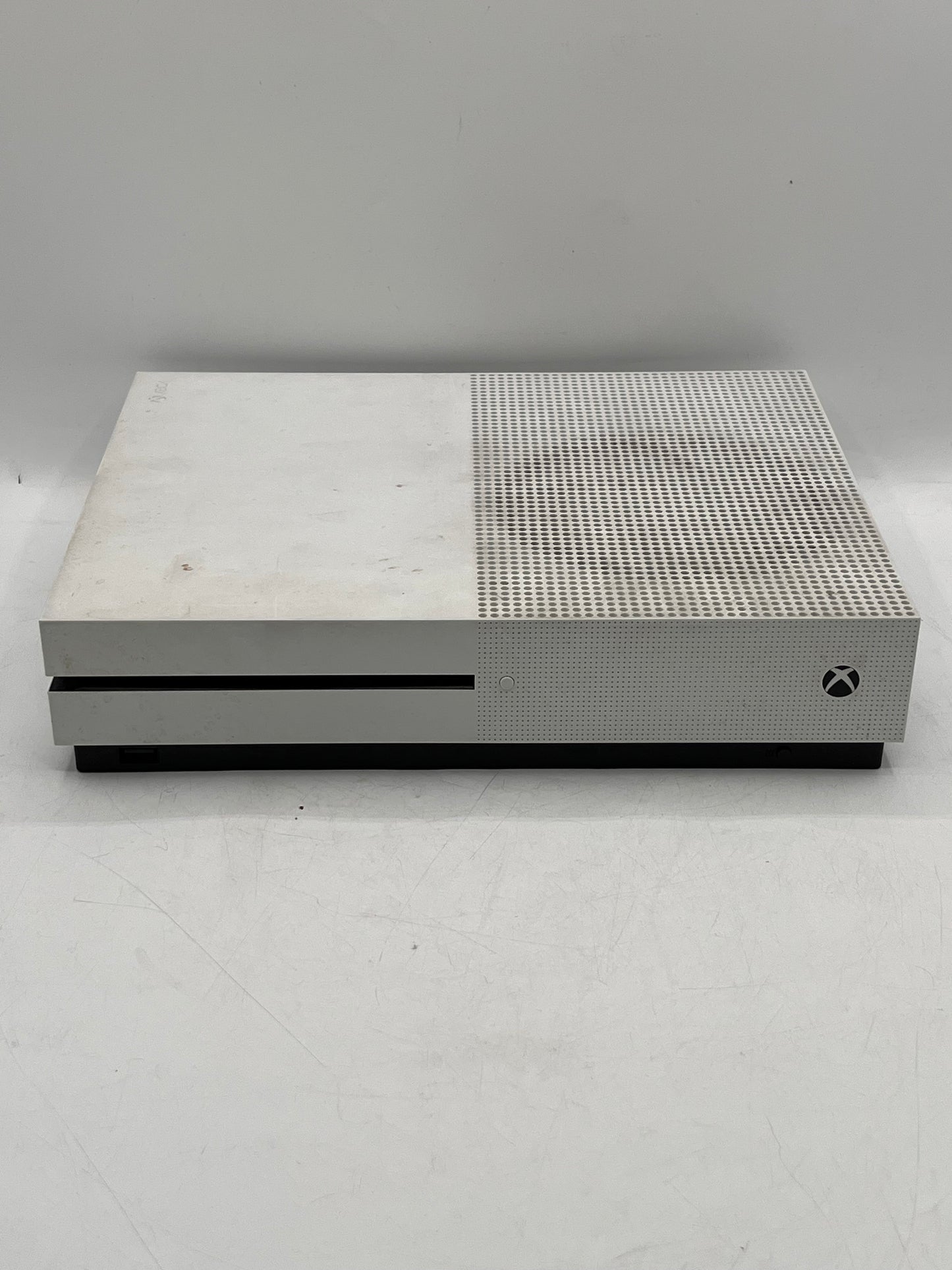 Microsoft Xbox One S (1681) 2016 1TB White Console with 2 Controllers HDMI Cable Power Cable