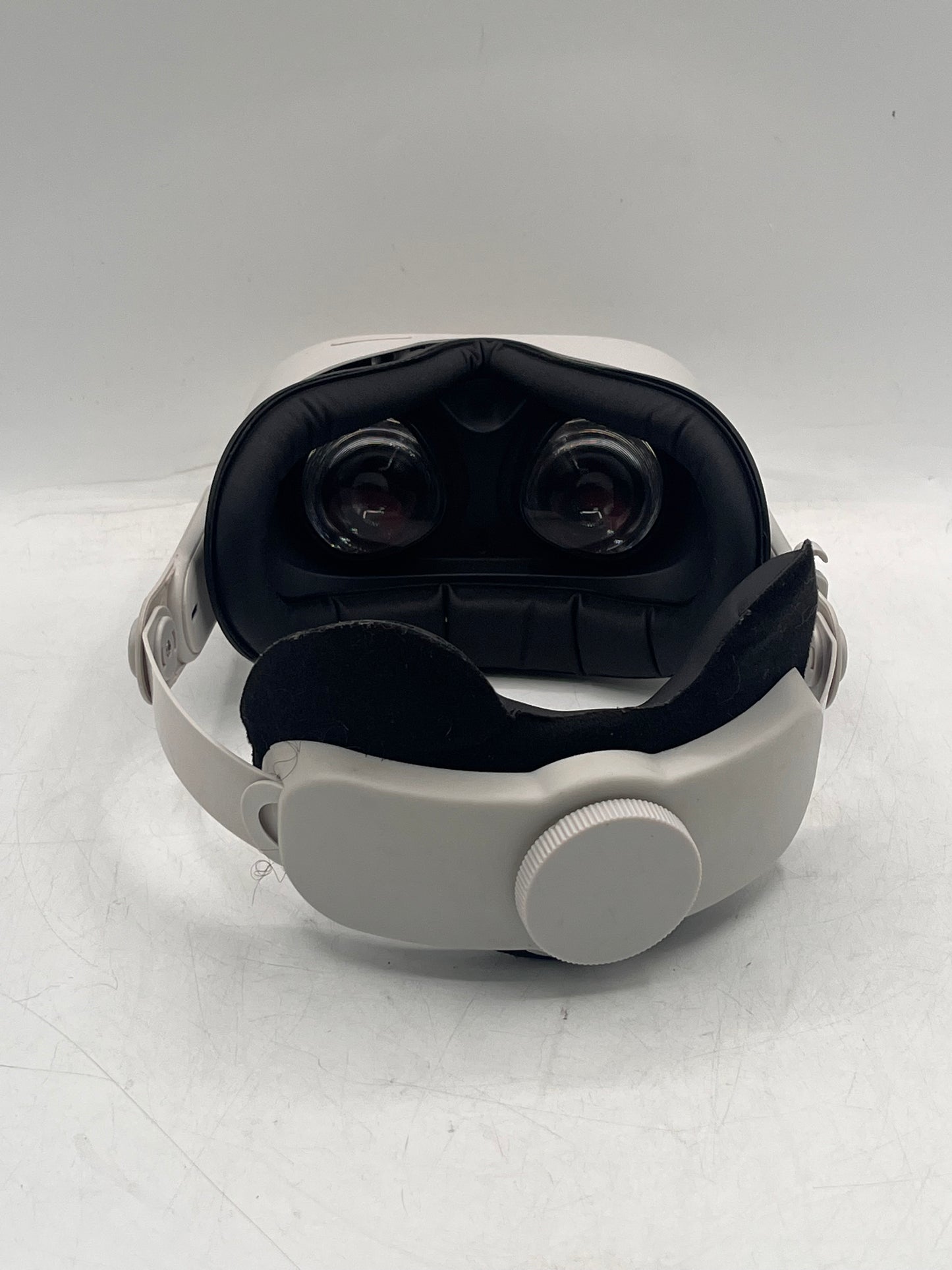 Oculus Quest 2 Meta 128GB All-in-One VR Headset White with Controllers
