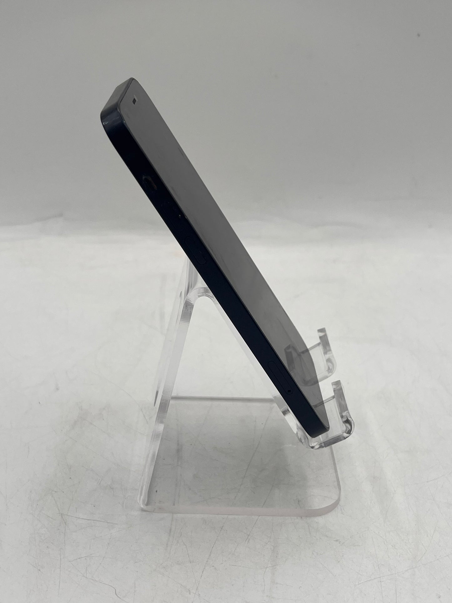 Unlocked Apple iPhone 12 A2172 64GB Smartphone Black REMOTELY MANAGED