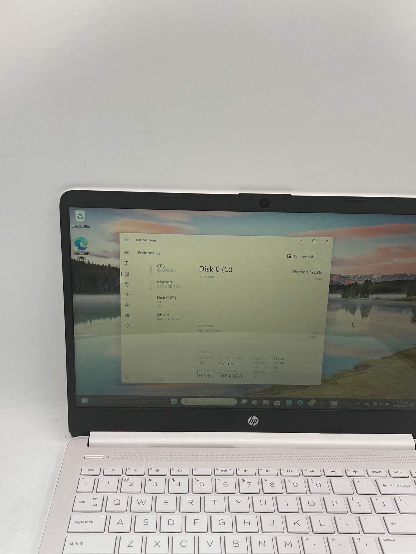 HP 14-DQ0052DX  Laptop Intel Celeron 4GB 64GB White