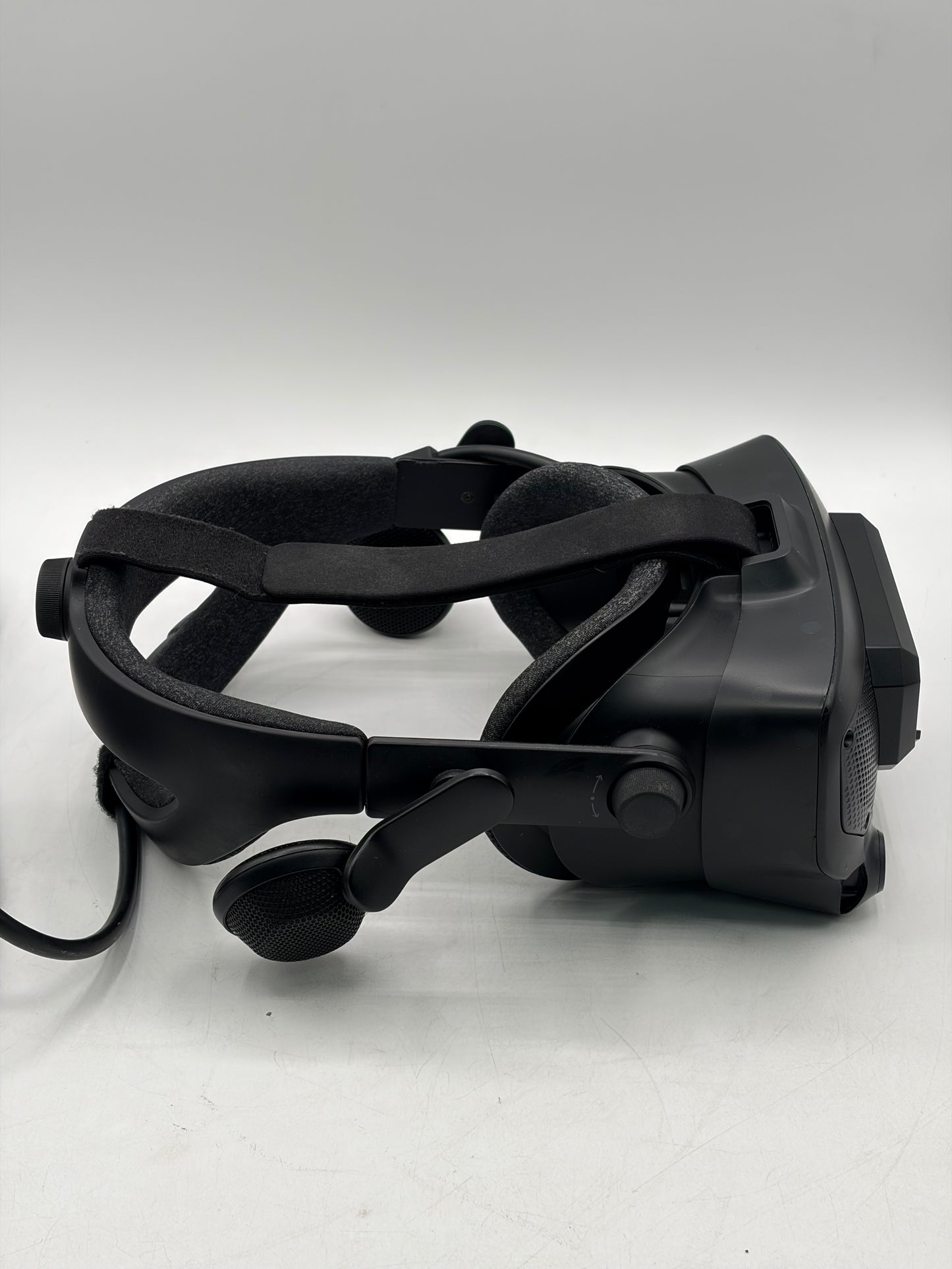 Valve Index PC and Console VR Gaming Headset Full Kit Model 1007 - Black READ