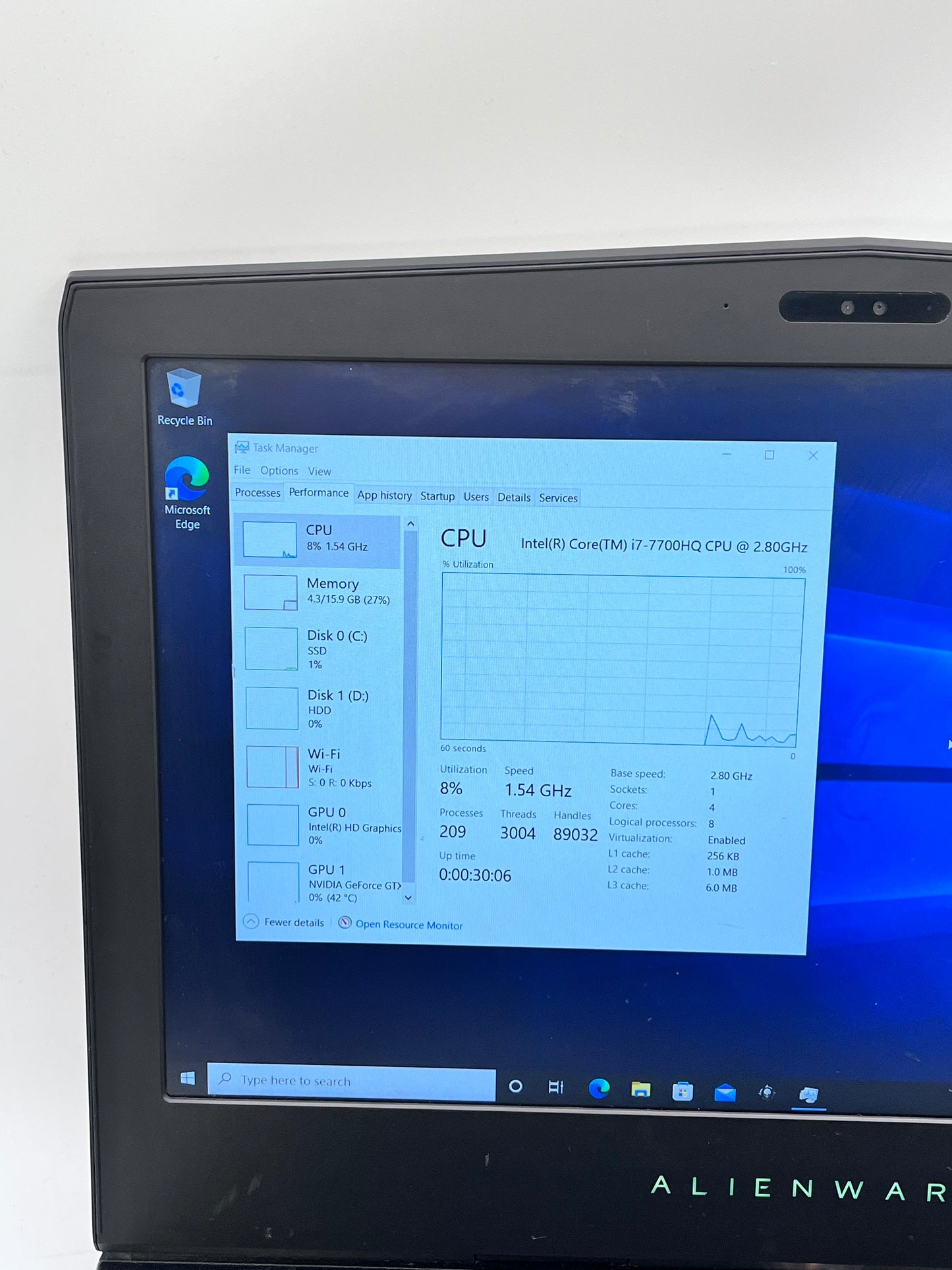 Alienware 15 R3 P69F 15.6" Core i7-7700HQ 2.80GHz 16GB 128GB  1TB HDD RTX 1070 READ