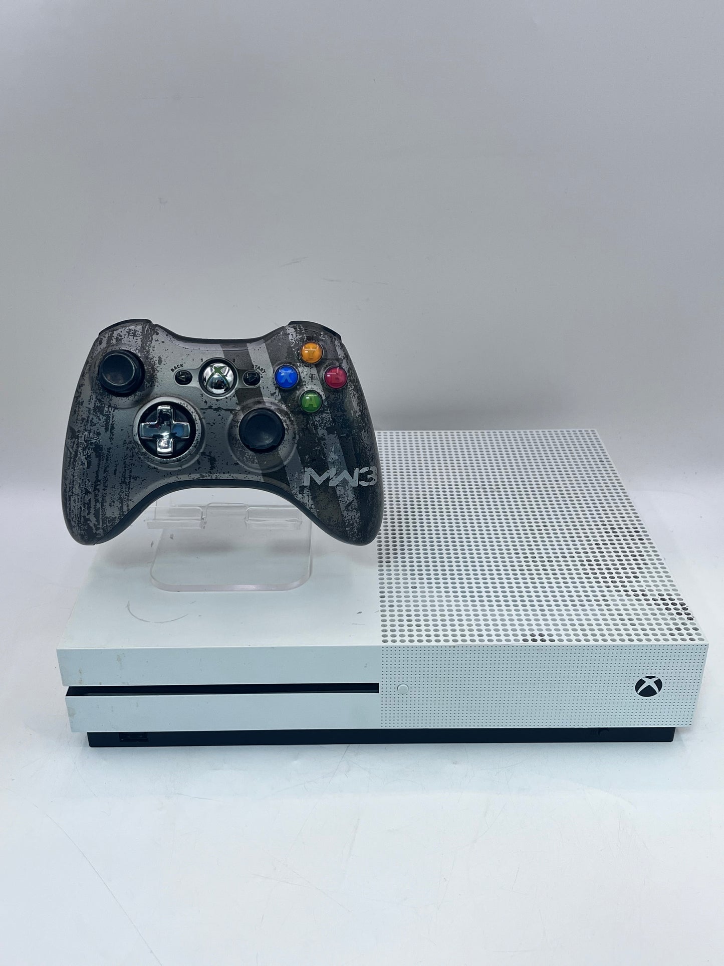 Microsoft Xbox One S 1681 1TB Console (White) with MW3 Edition Controller