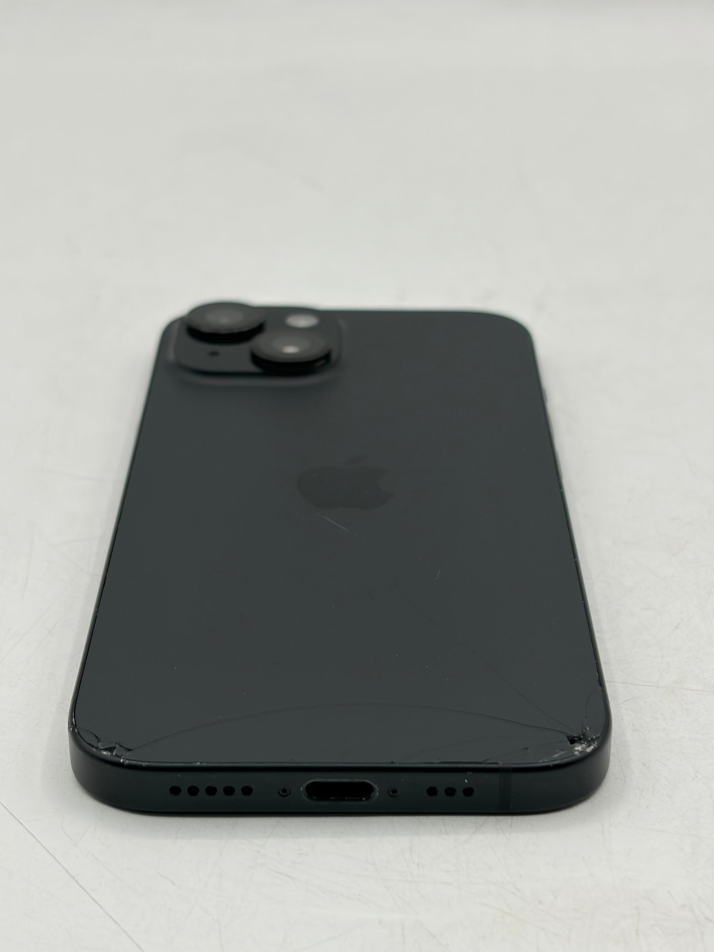 Unlocked Apple iPhone 15 128GB A2846 MTLV3LL/A - Black 88% BH