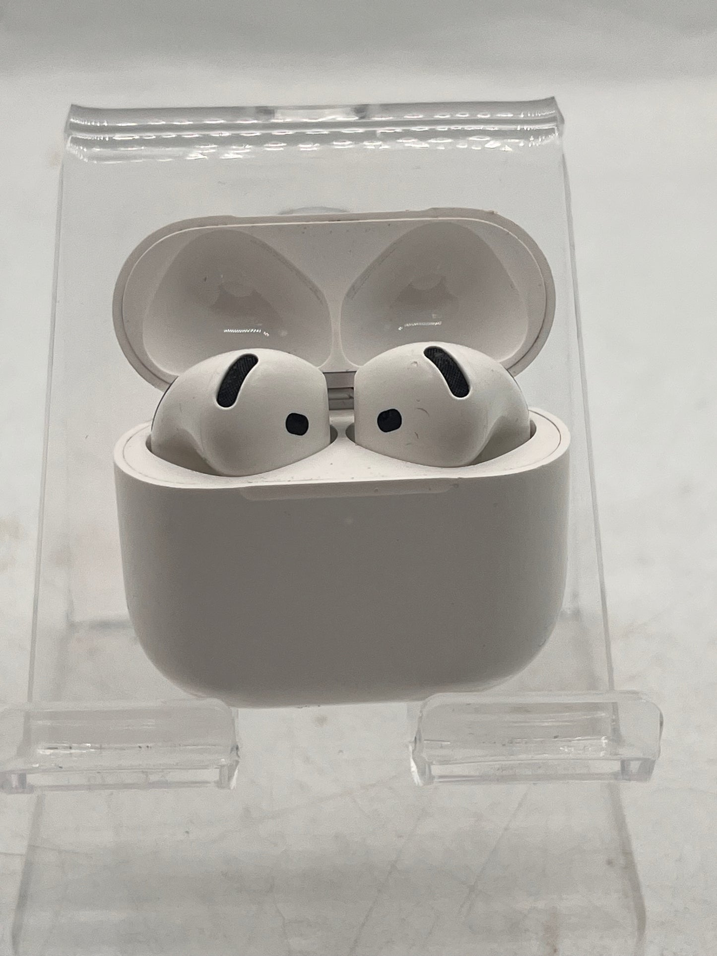 Apple AirPods 4th Gen Complete Set A3058 A3050 A3053 White